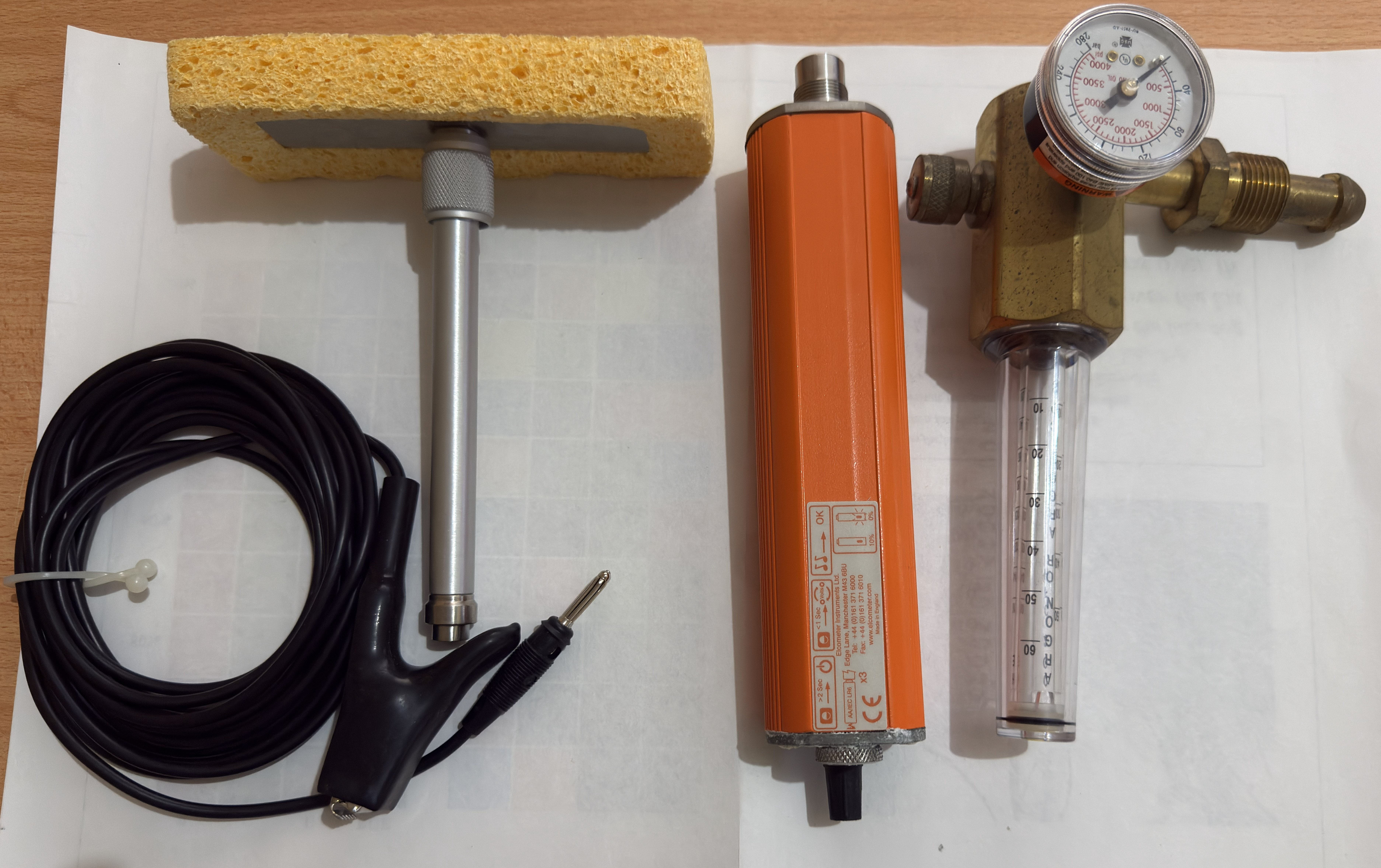 The Elcometer 270 Pinhole Detectors inspection Kit - Image 8
