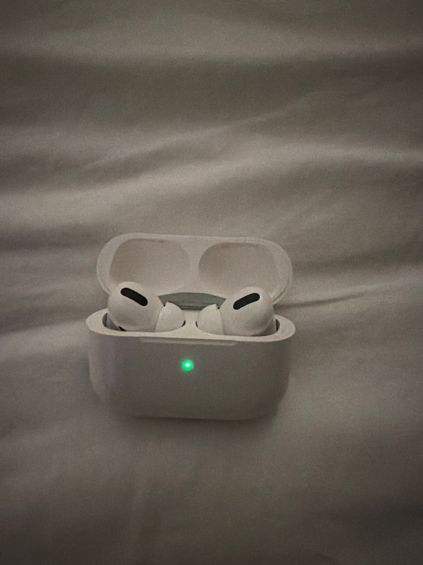 Apple AirPods Pro first gen - Image 2