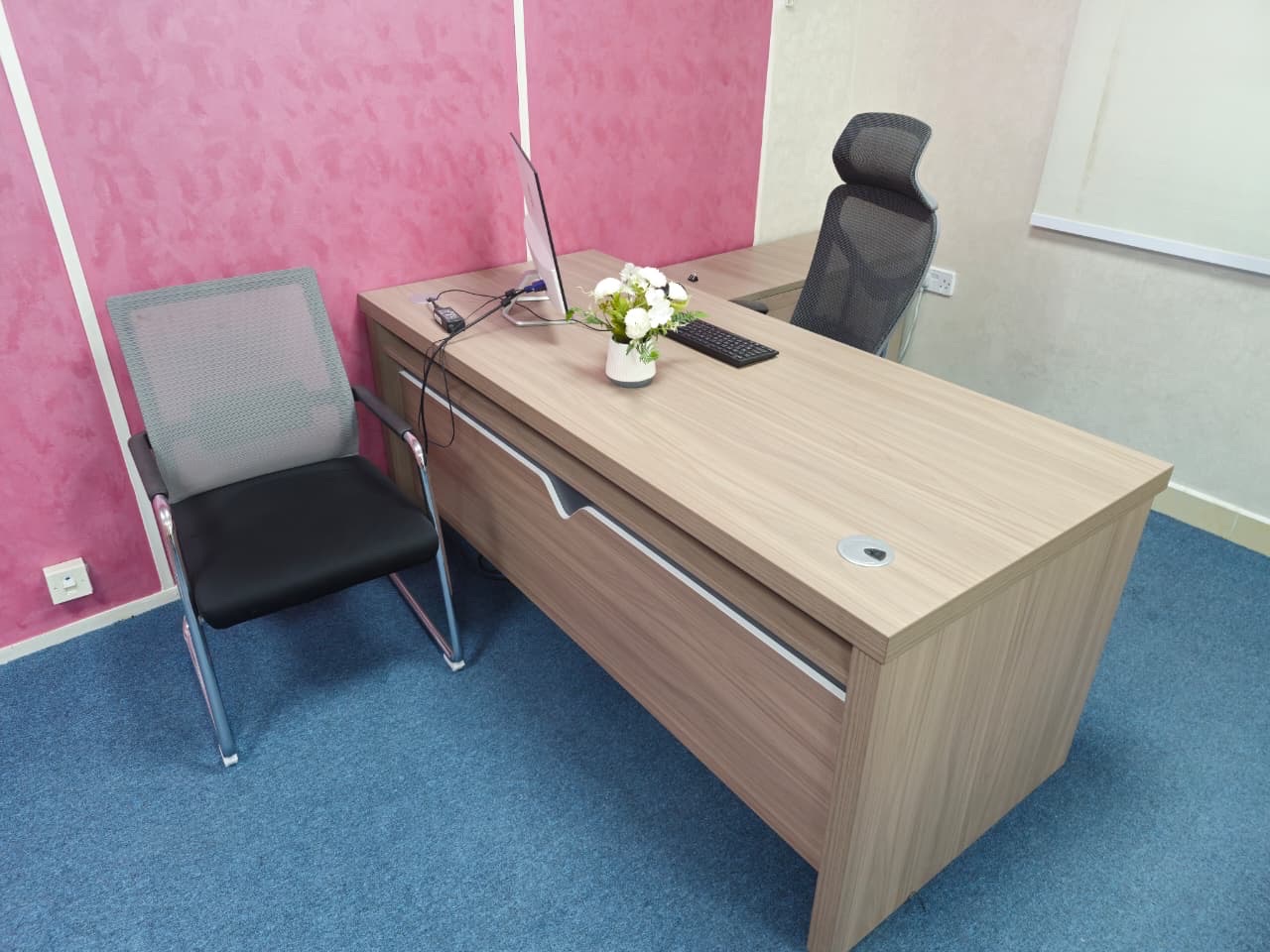 بيع أثاث مكتبي مستعمل - Image 9