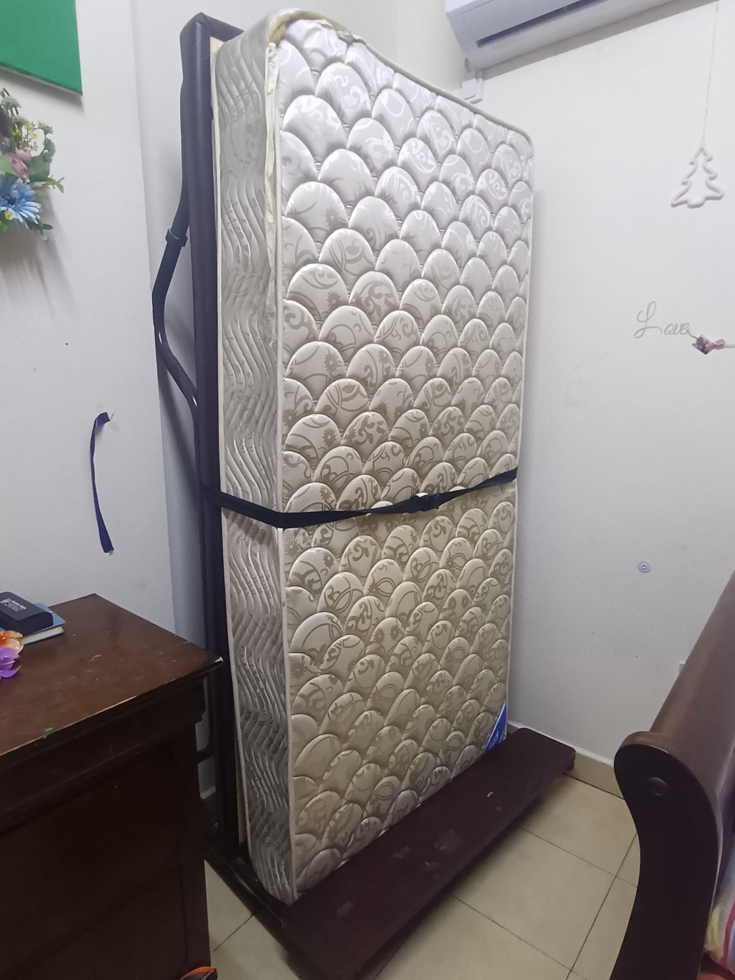 Bed Portable Standing Spring Extra bed with Heavy Duty Frame - Image 3