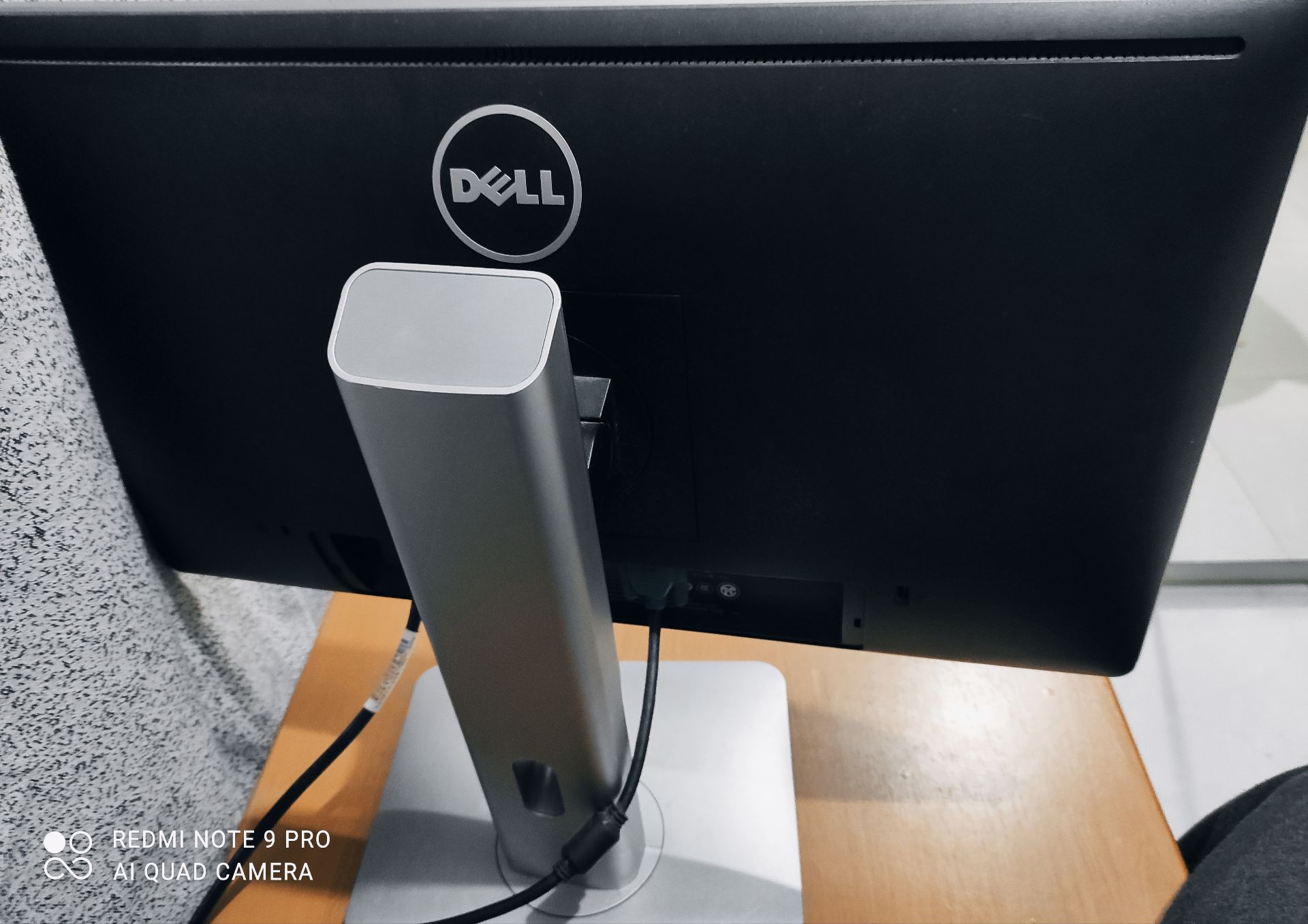 FOR SALE – Dell P2214H Monitor (Mint Condition) - Image 4