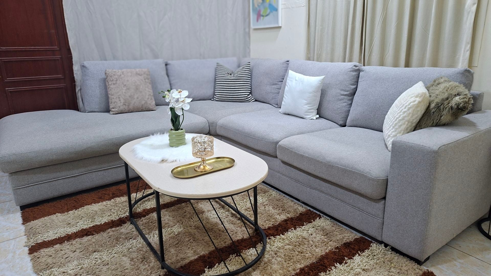 Usde, branded, feather L ship corner sofa selling like new conditions  comfortab - Image 7