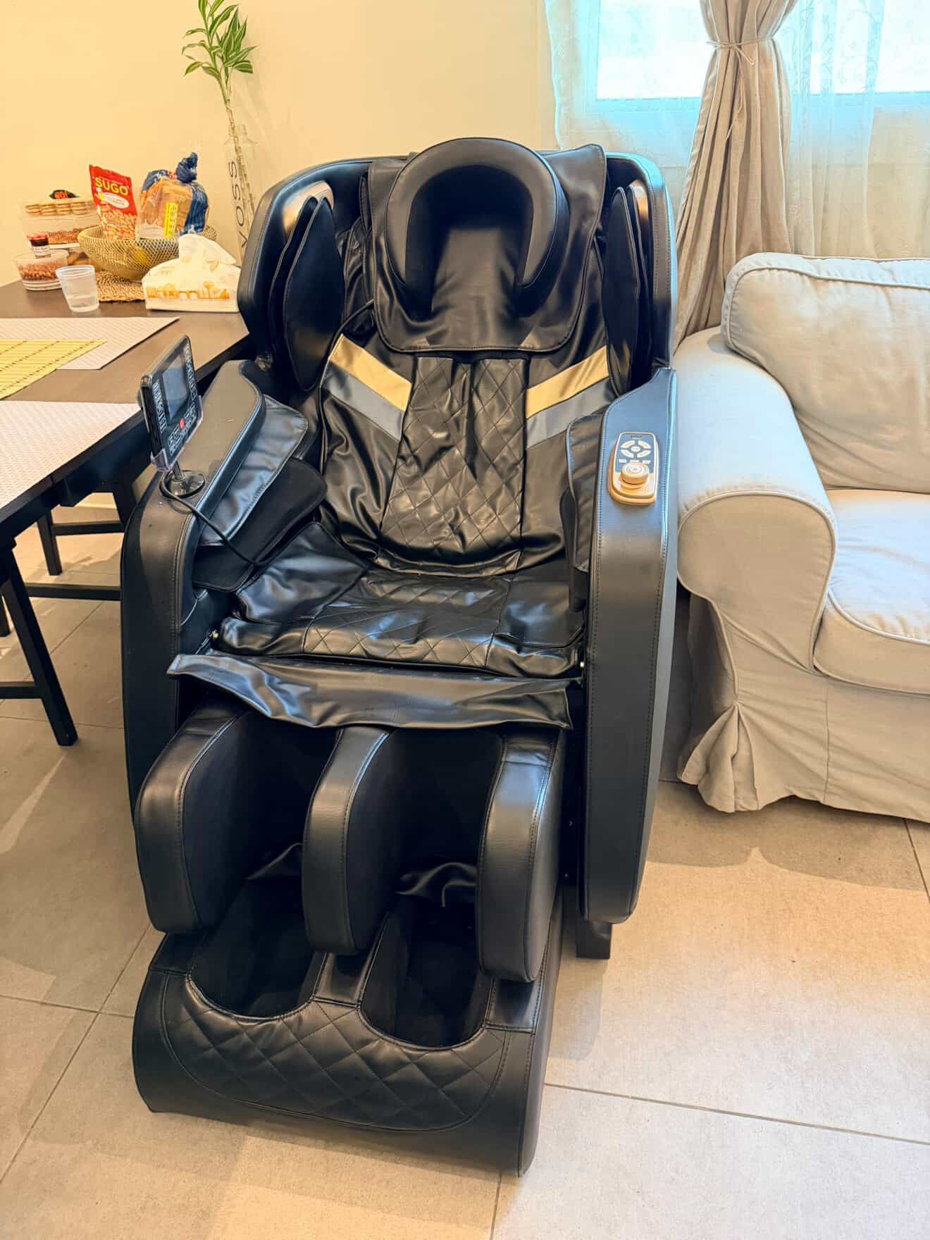 Massage Chair (Good as New) - Image 1