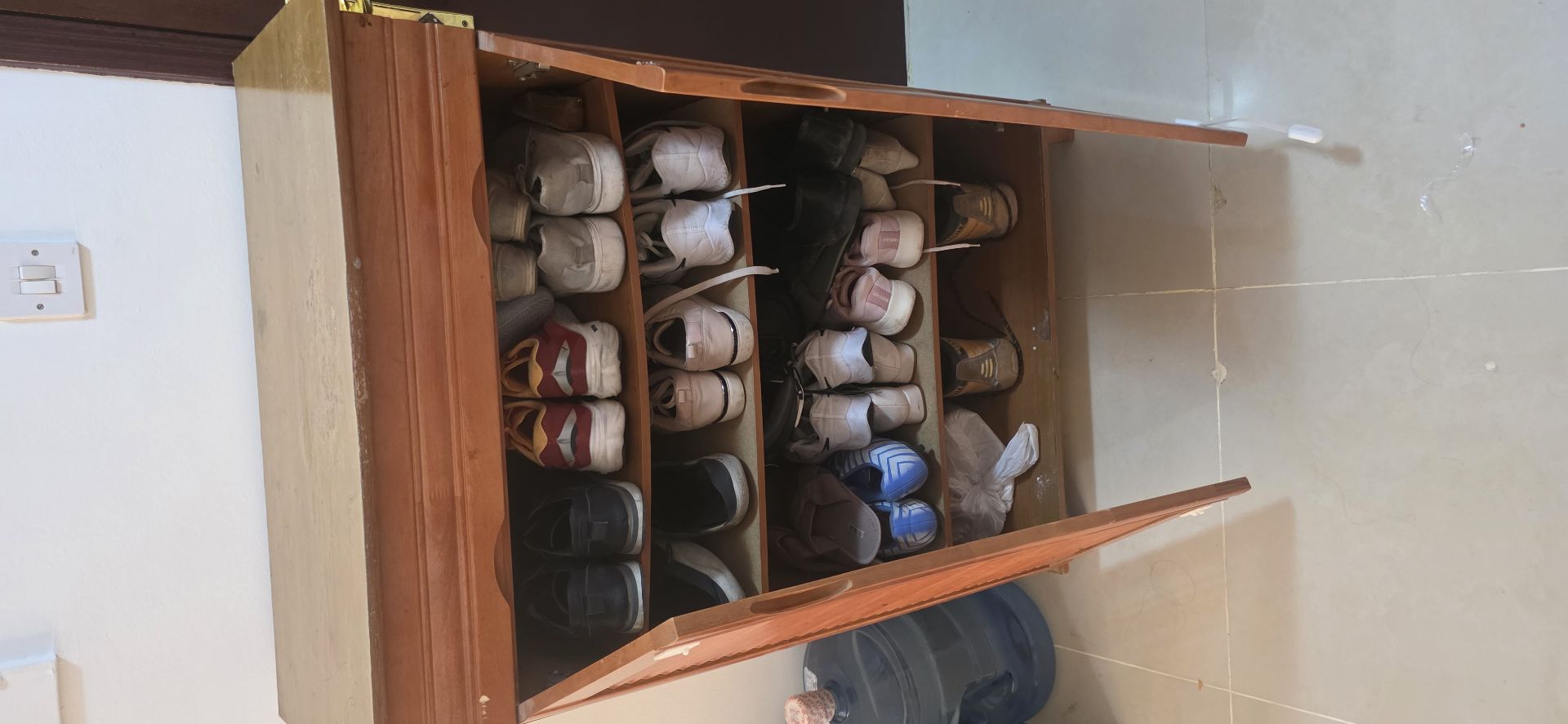 Wooden shoe rack - Image 3