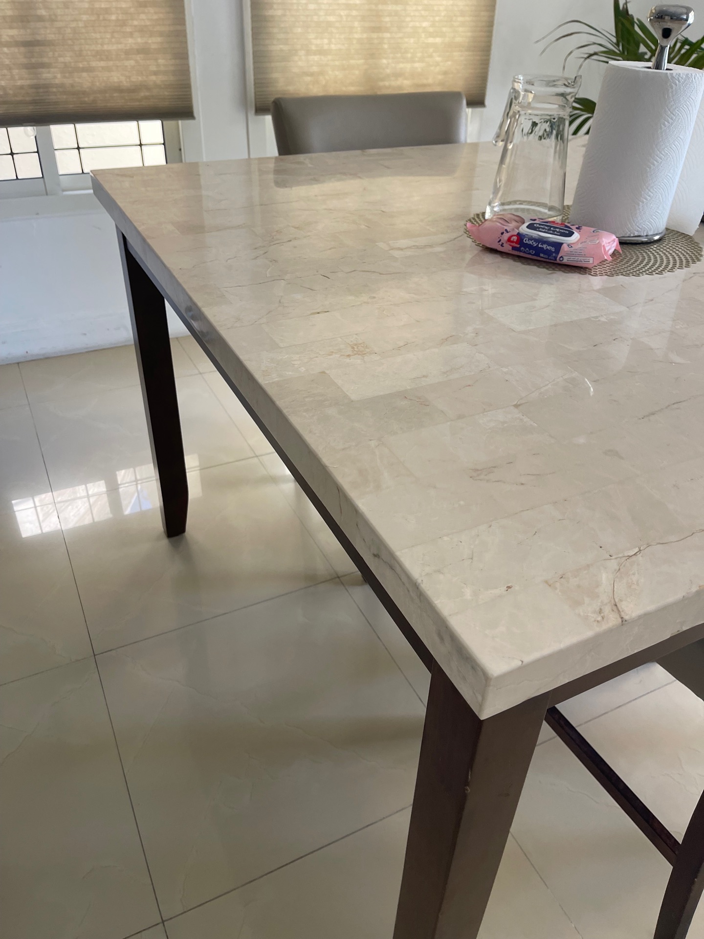Dinning table from Homecenter , 8 chairs incl - Image 3