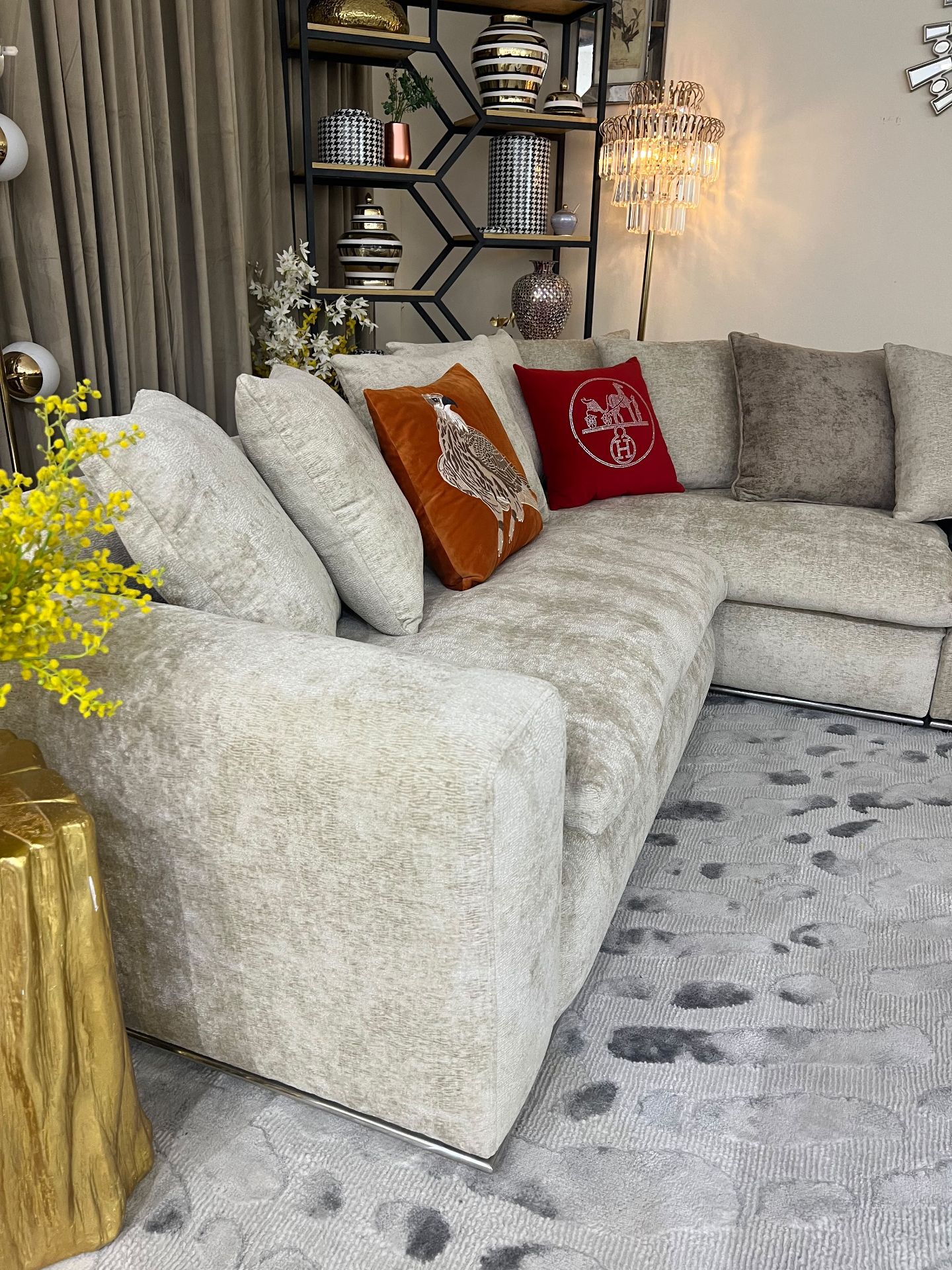 100% BREND NEW HOME CENTER U SHAPE SOFA FOR SELL CALL OR WHAT'S APP > 71532454 - Image 5