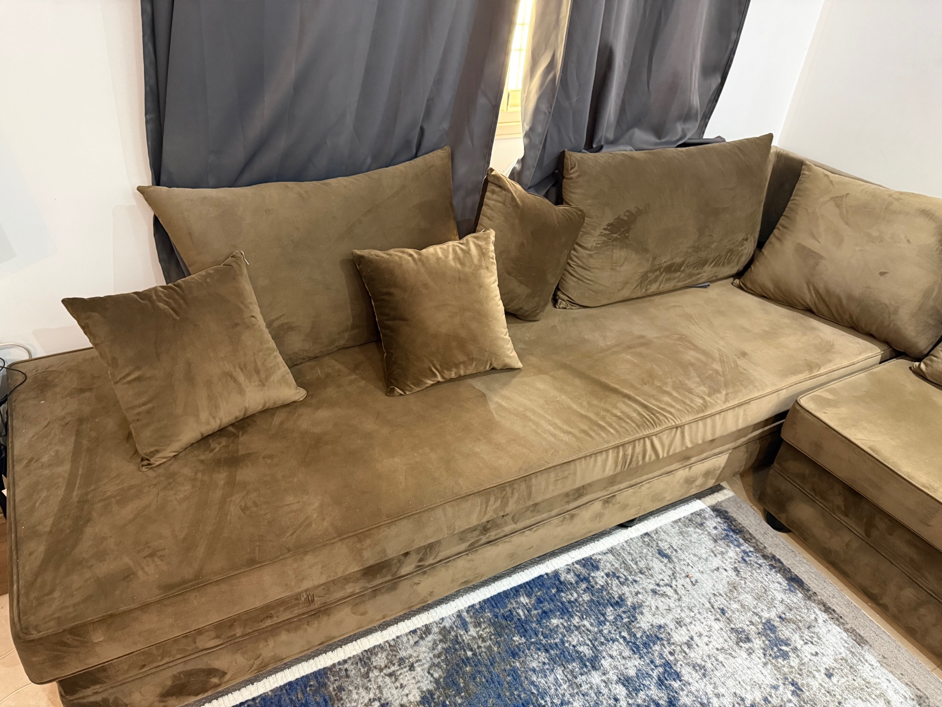 Sofa  - Image 4