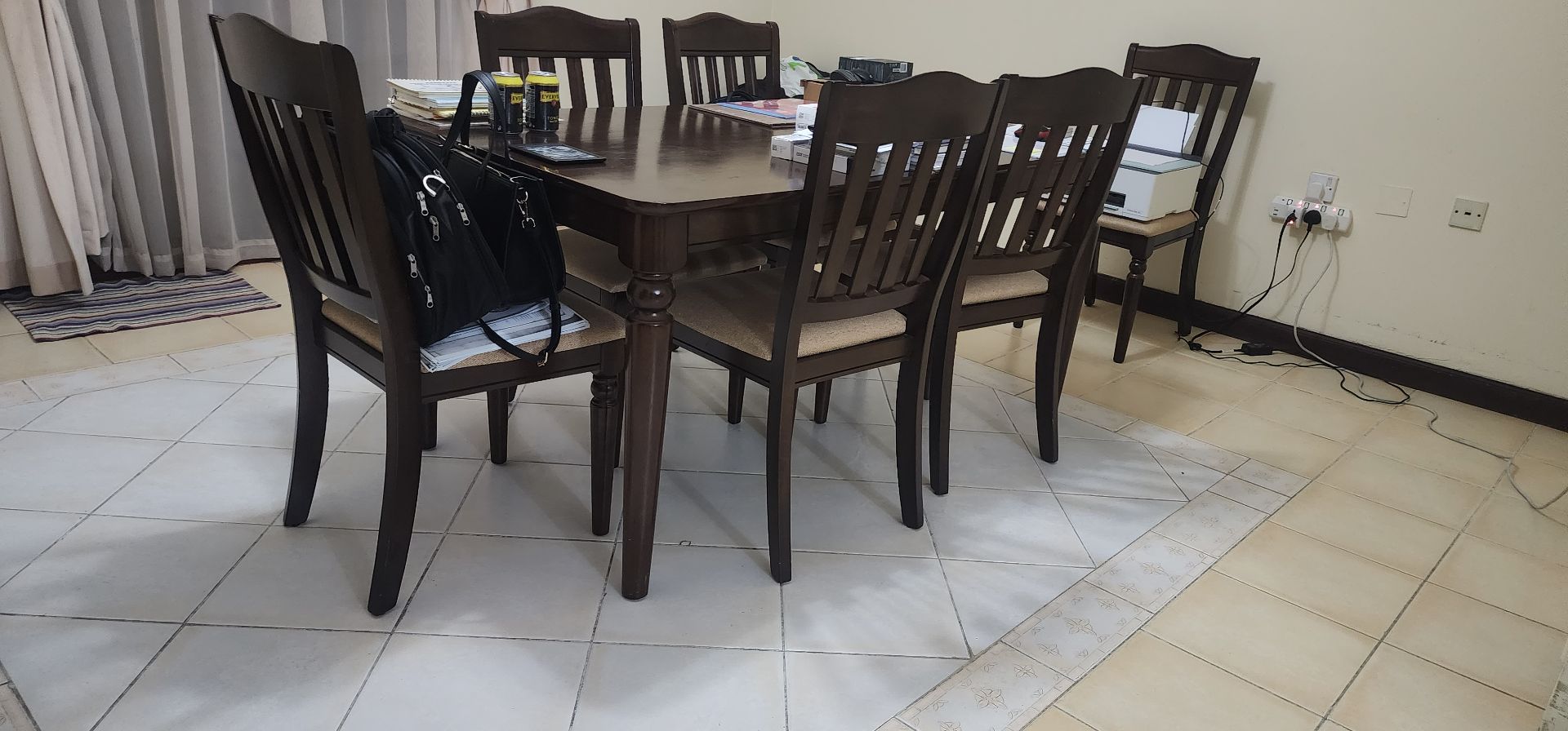 Dinning Table with 6 chairs  - Image 3