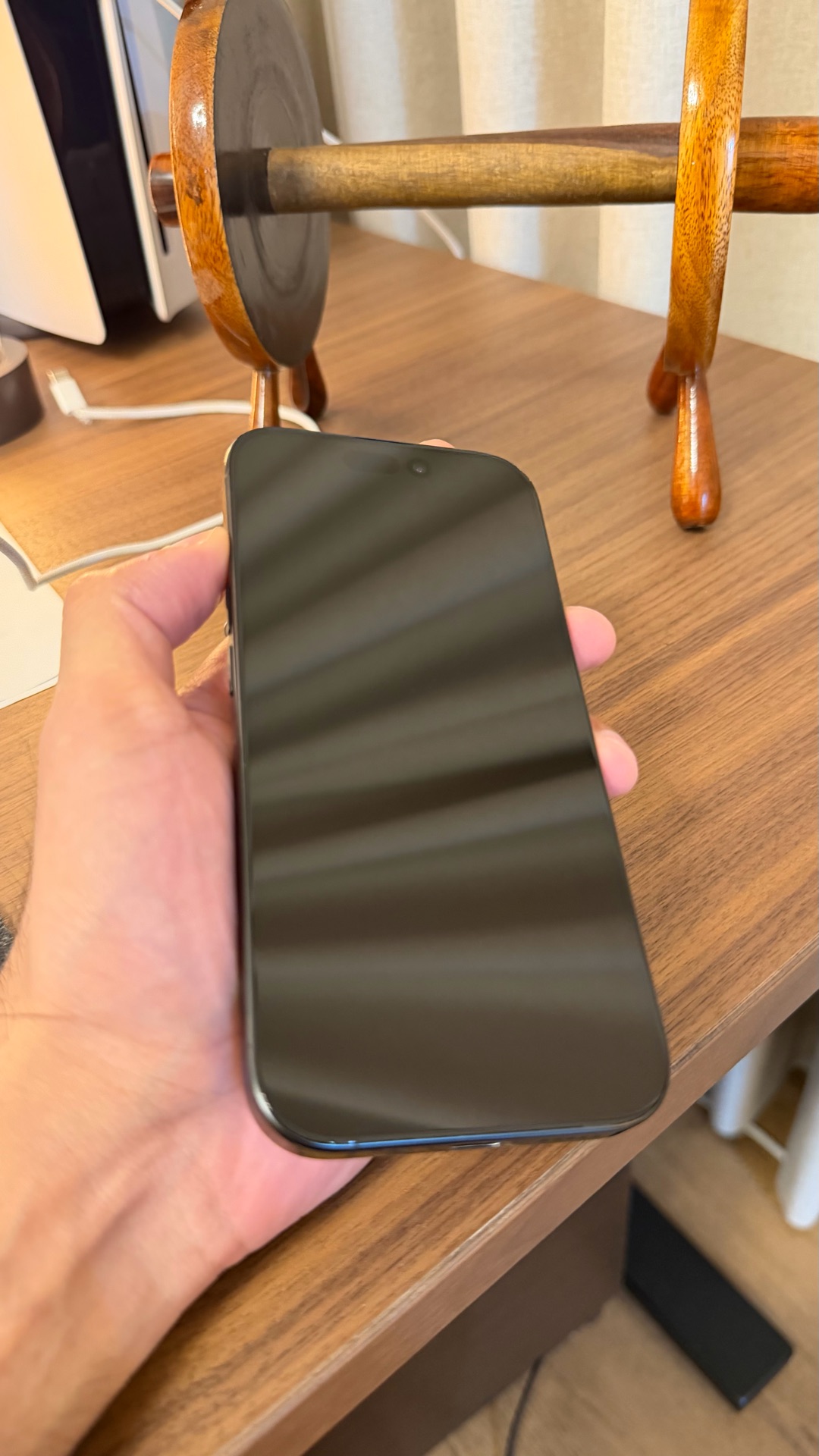 Iphone 16 pro + accessories  - Image 2