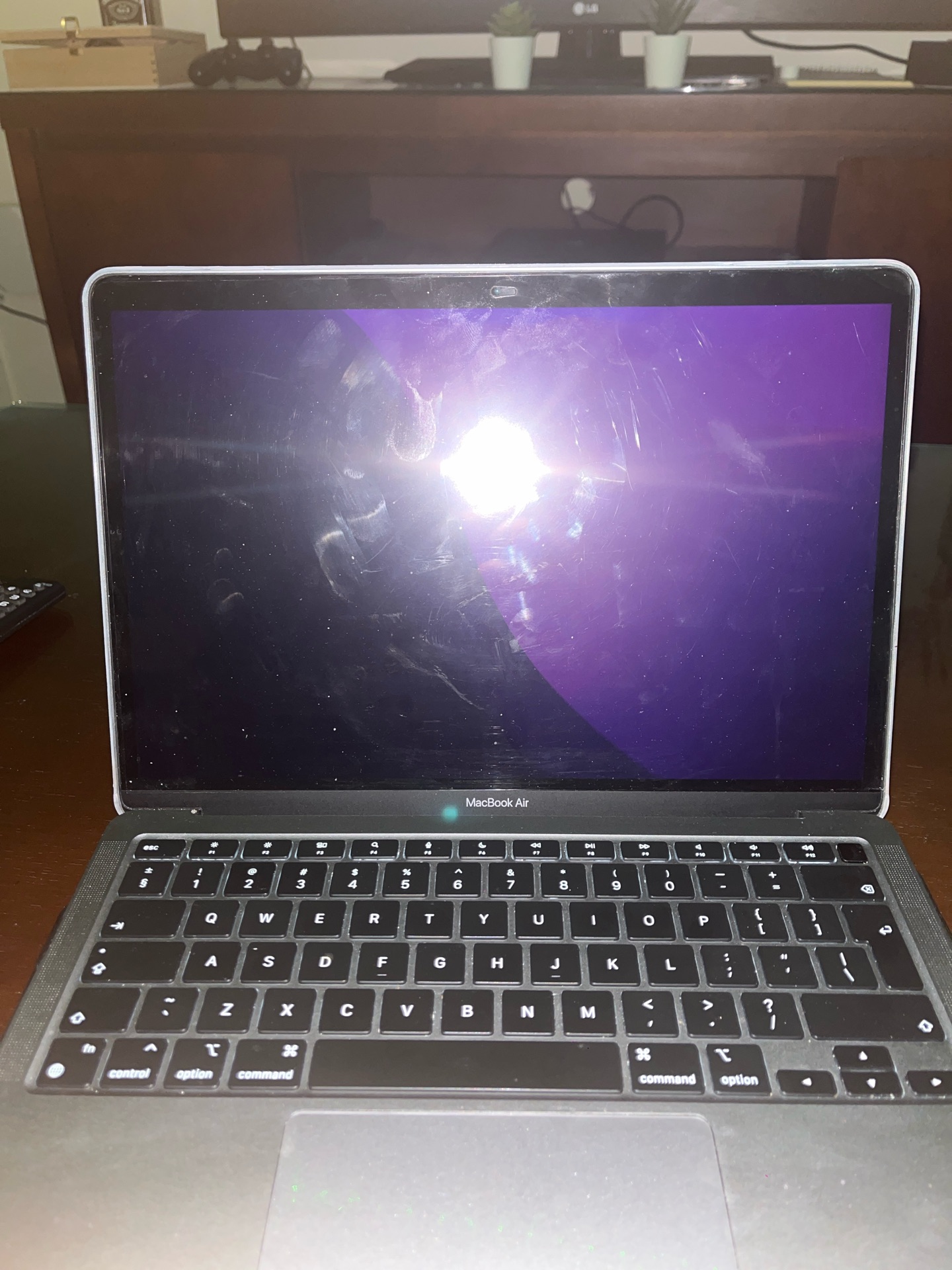 Apple Macbook Air M1 - Image 4