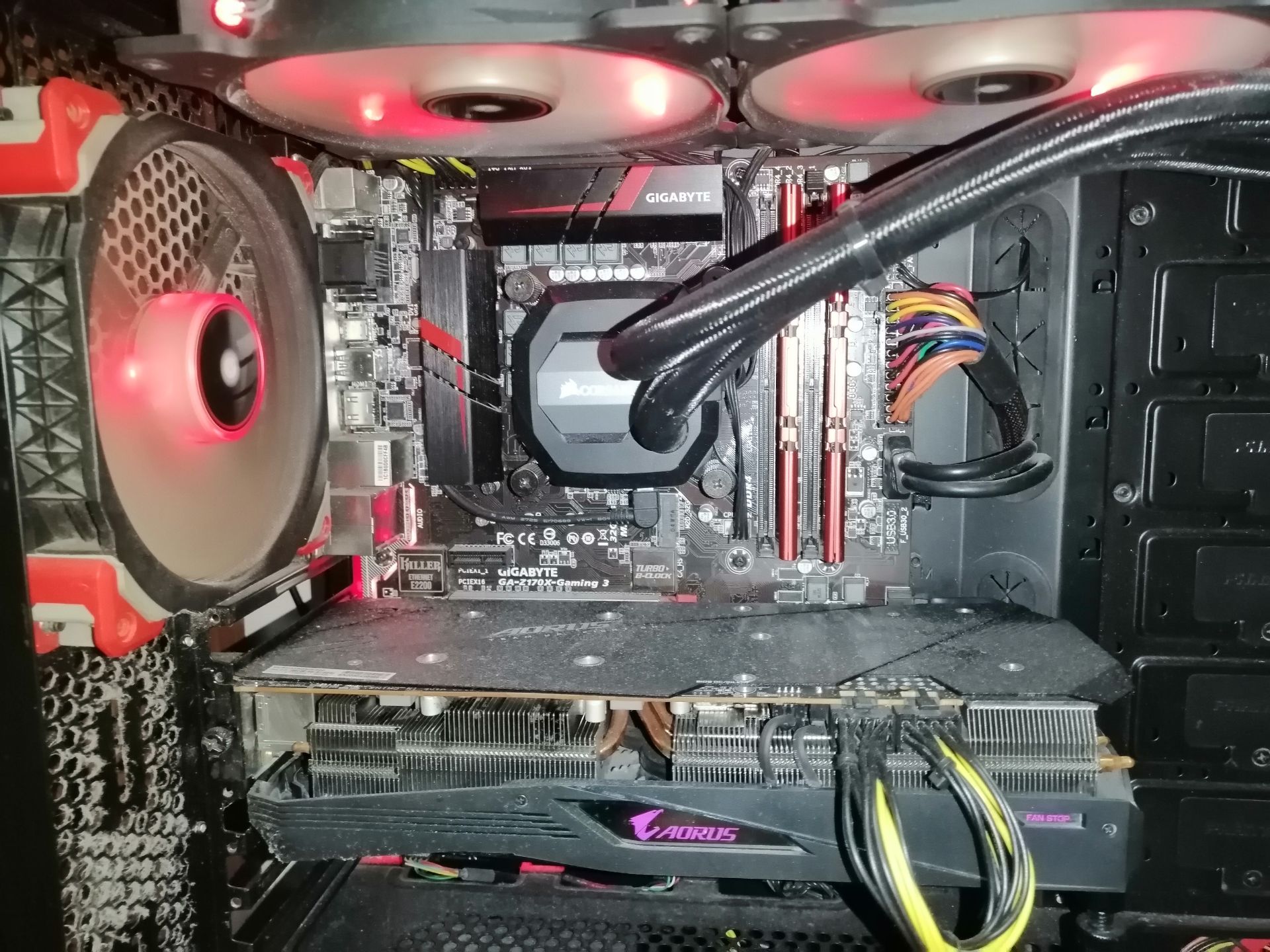 GAMING PC
i7-7700 cpu
Rx 5700xt gpu
Ssd 240gb
Liquid cooler
LG 32inch smart TV
K - Image 9