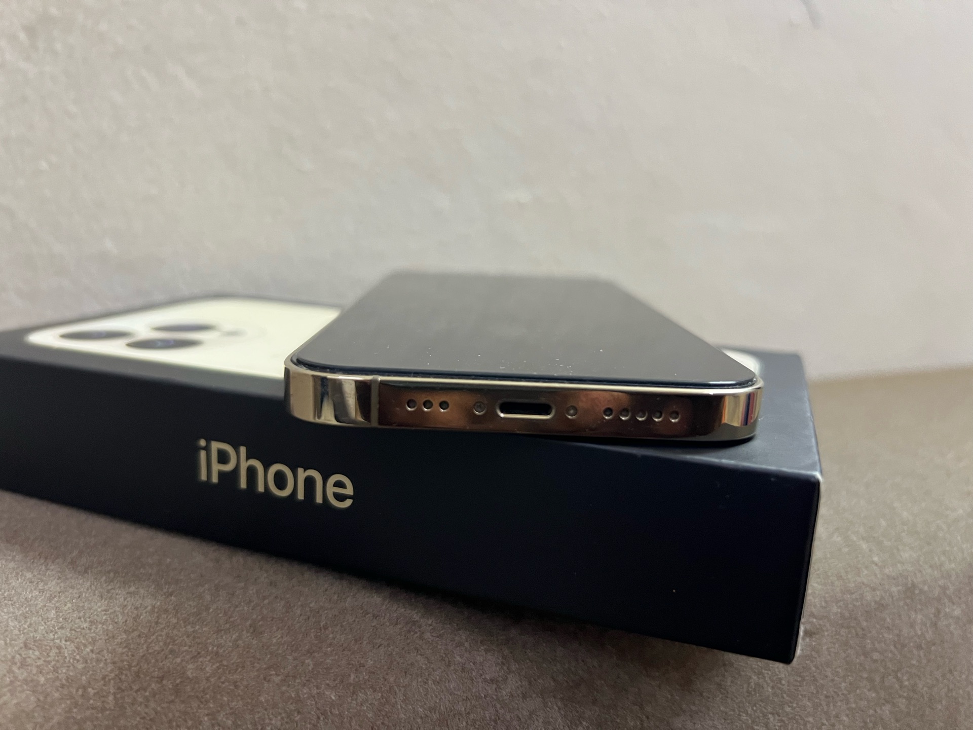 I phone 13 pro 256 - Image 5