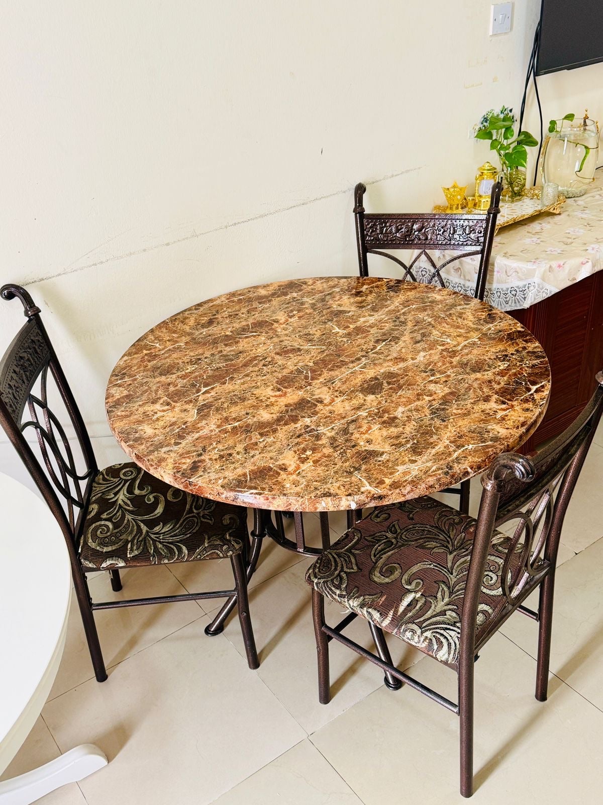 Dining Table with 3 chairs  - Image 8
