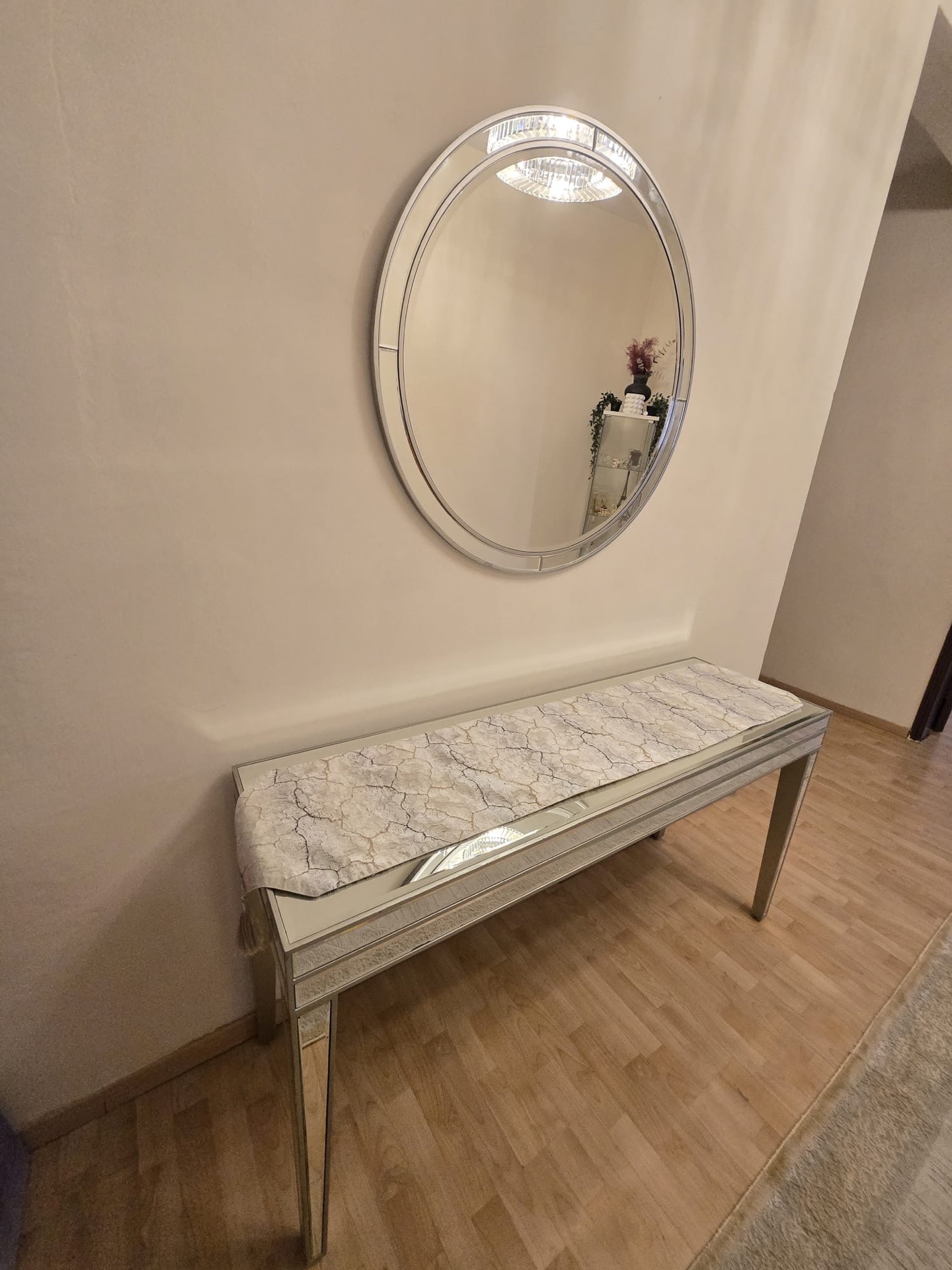 Console table and mirror - Image 9