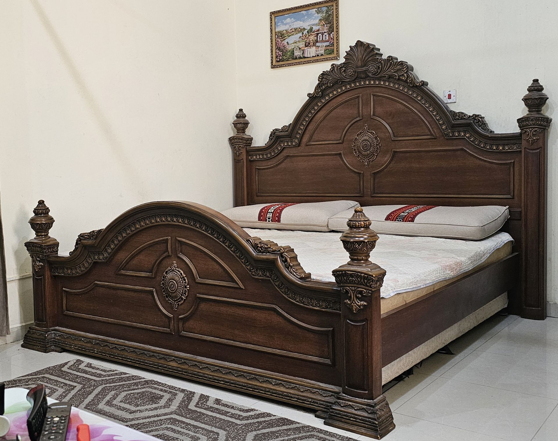 Wooden King Bed with mattress with pillows - Image 1