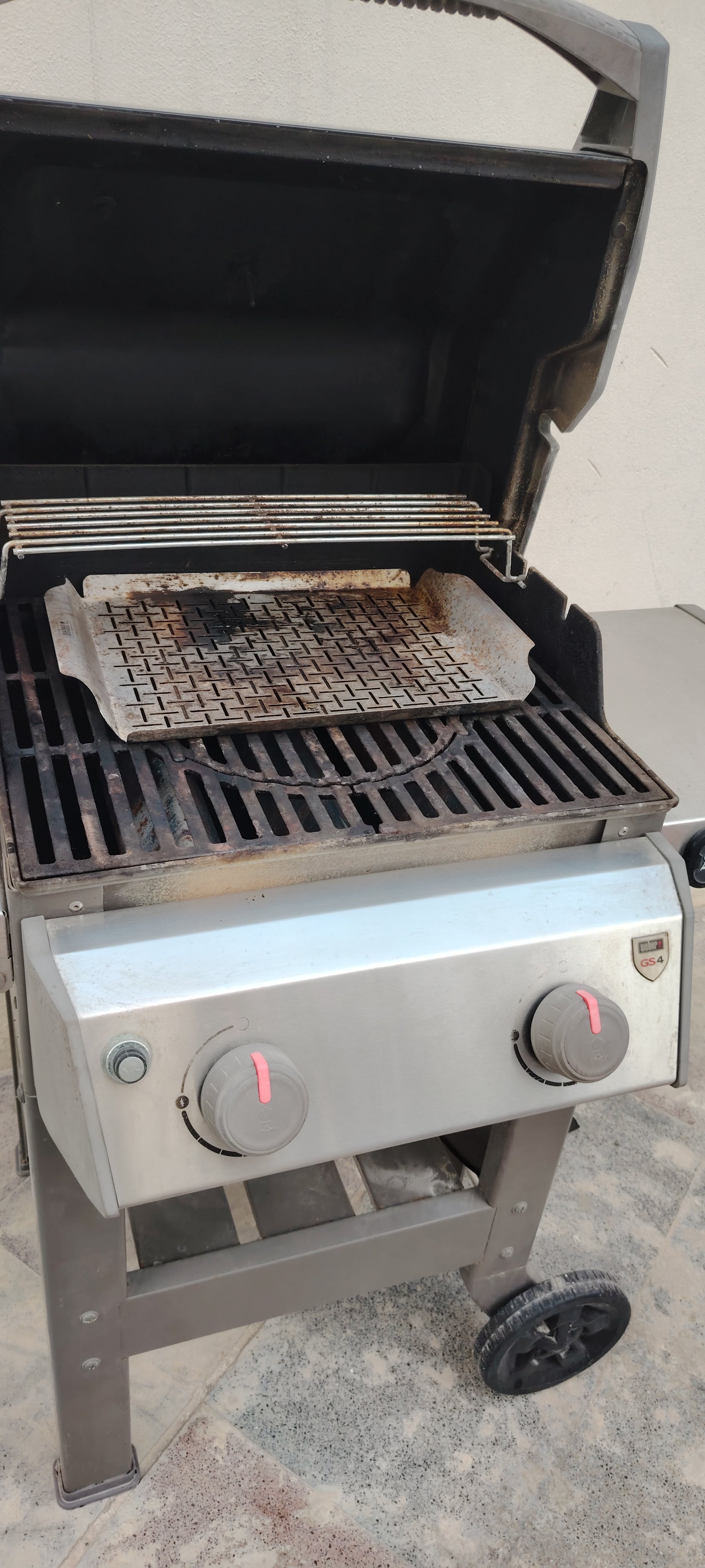 Weber Gas BBQ 2 Flame  - Image 4