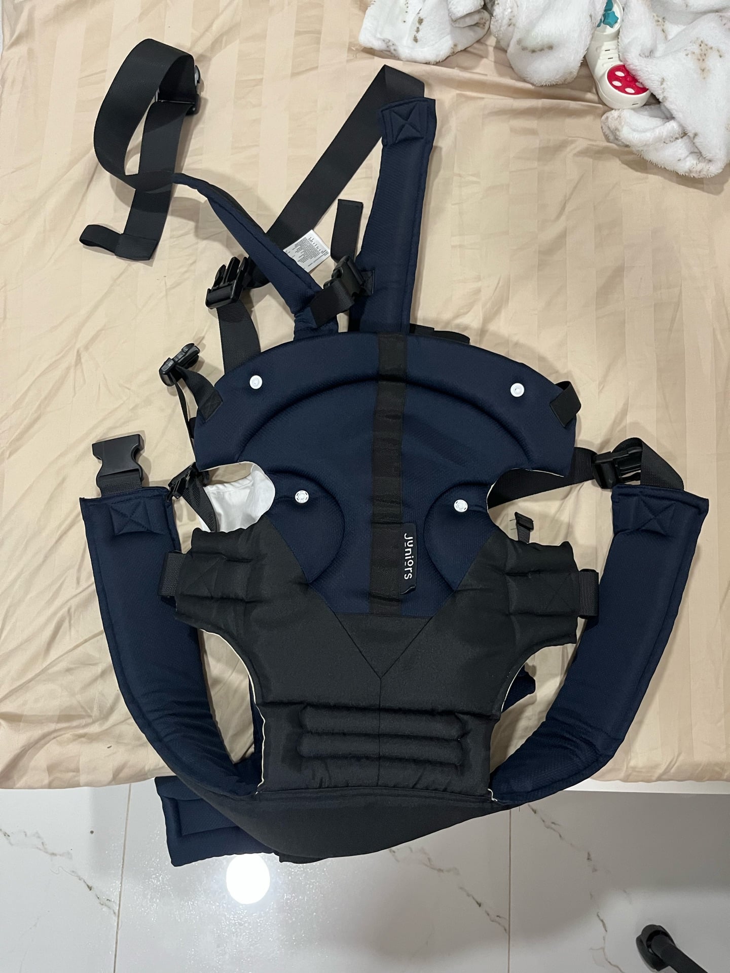 Juniors baby carrier - Image 4