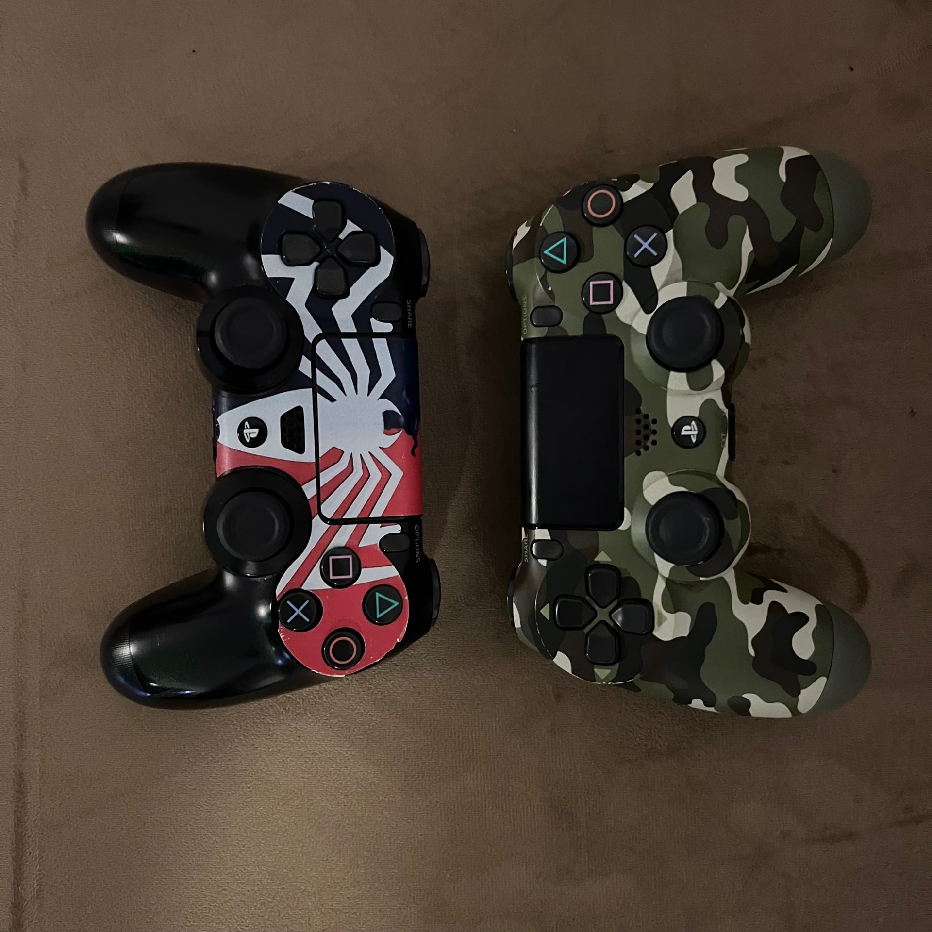 Ps4 with two controllers  - Image 4