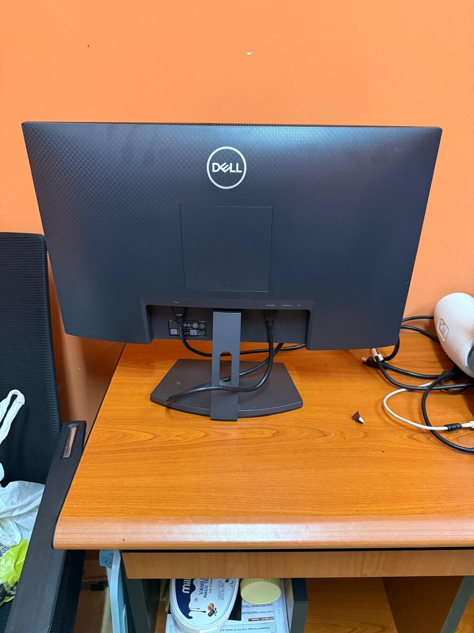 Dell P2421 Monitor for sale in excellent condition - Image 6