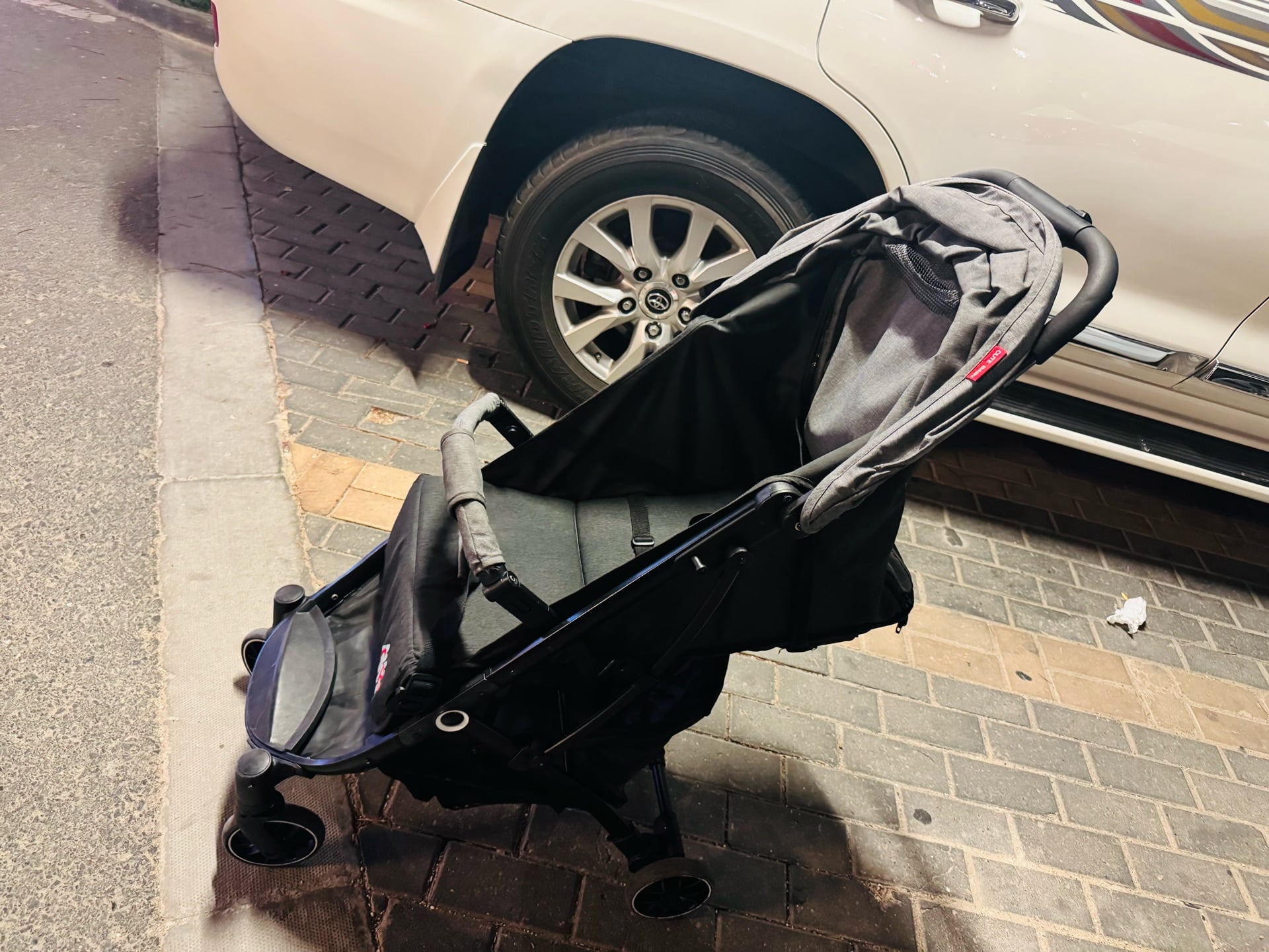 Stroller - Image 4