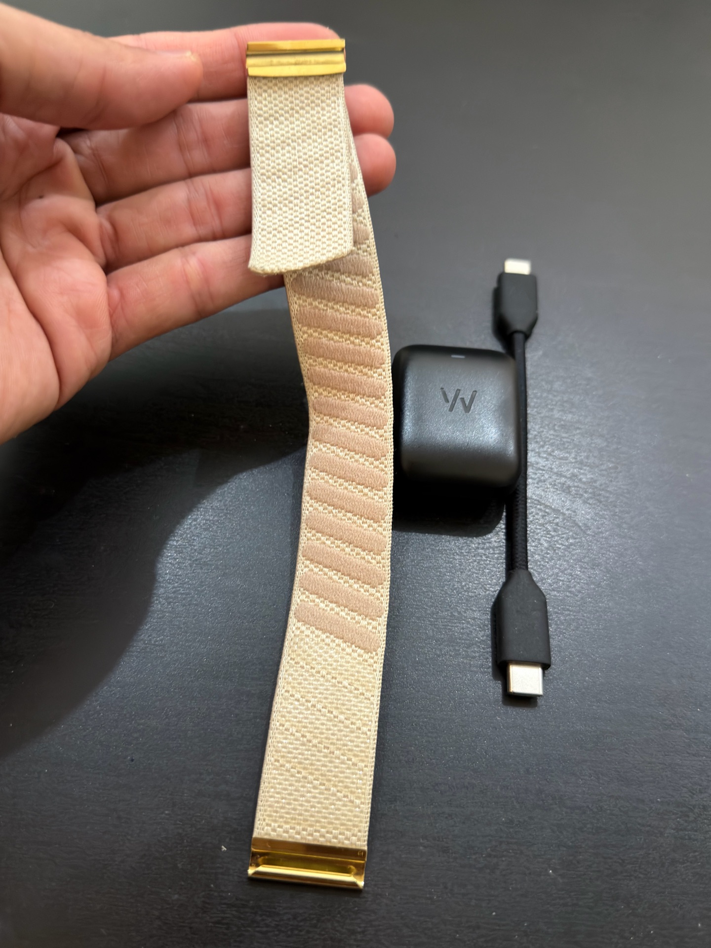 Whoop 5.0 Peak with Charger with Membership upto January 22 2027 - Image 4