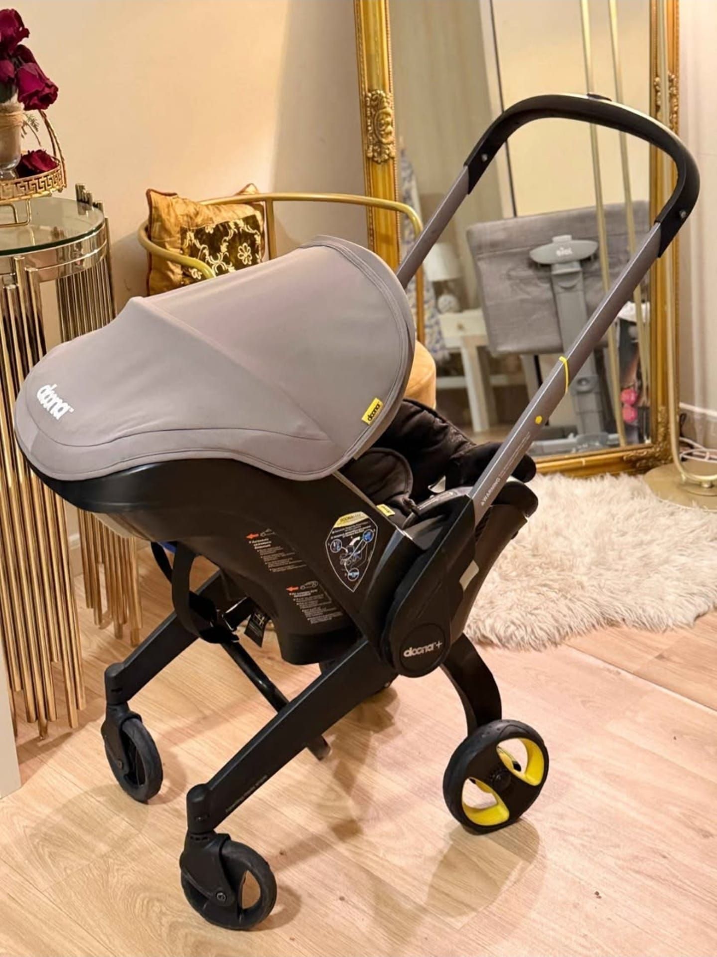 عربة أطفال Doona plus مع مقعد سيارة 2 في 1 - Image 3