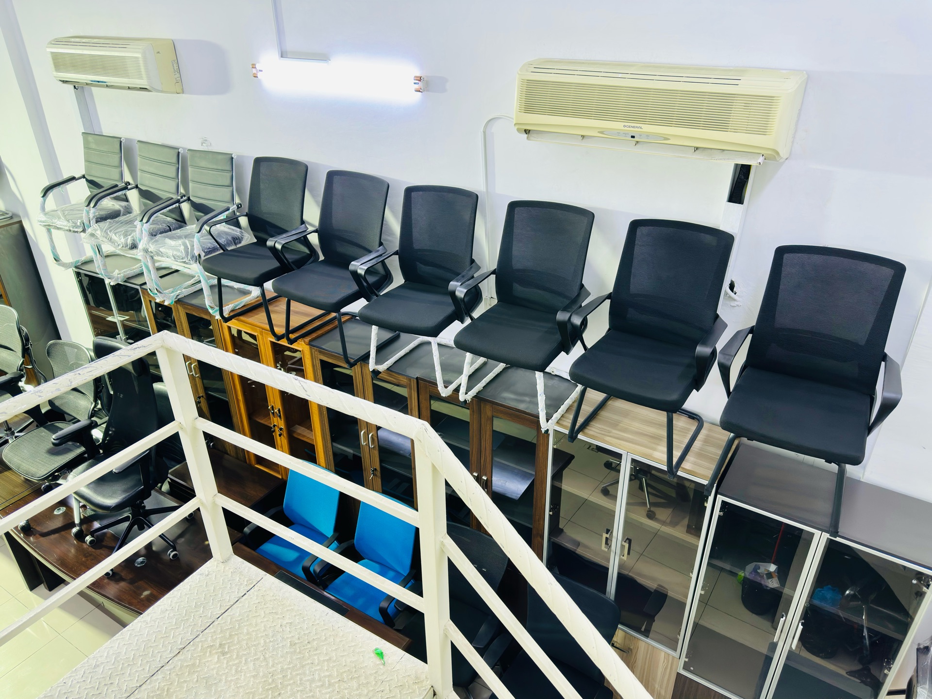 Used Ergonomic Chairs Sell Call — 33087737 - Image 9