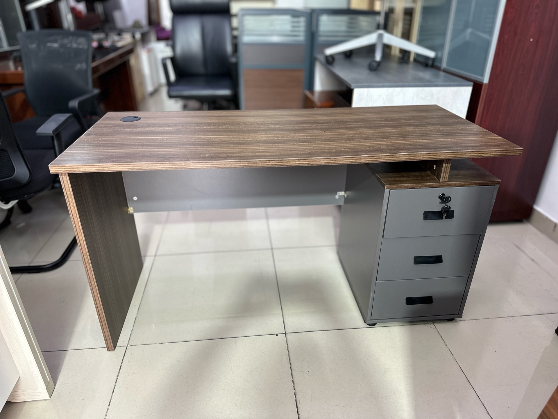 Workstation/Reception/Desk/Chair Selling — 33087737 - Image 6