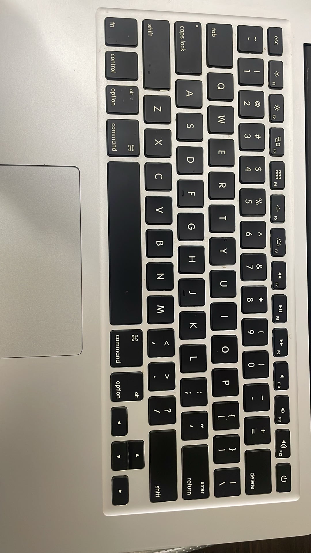 Mint condition Apple MacBook Air 13 inch - Image 5