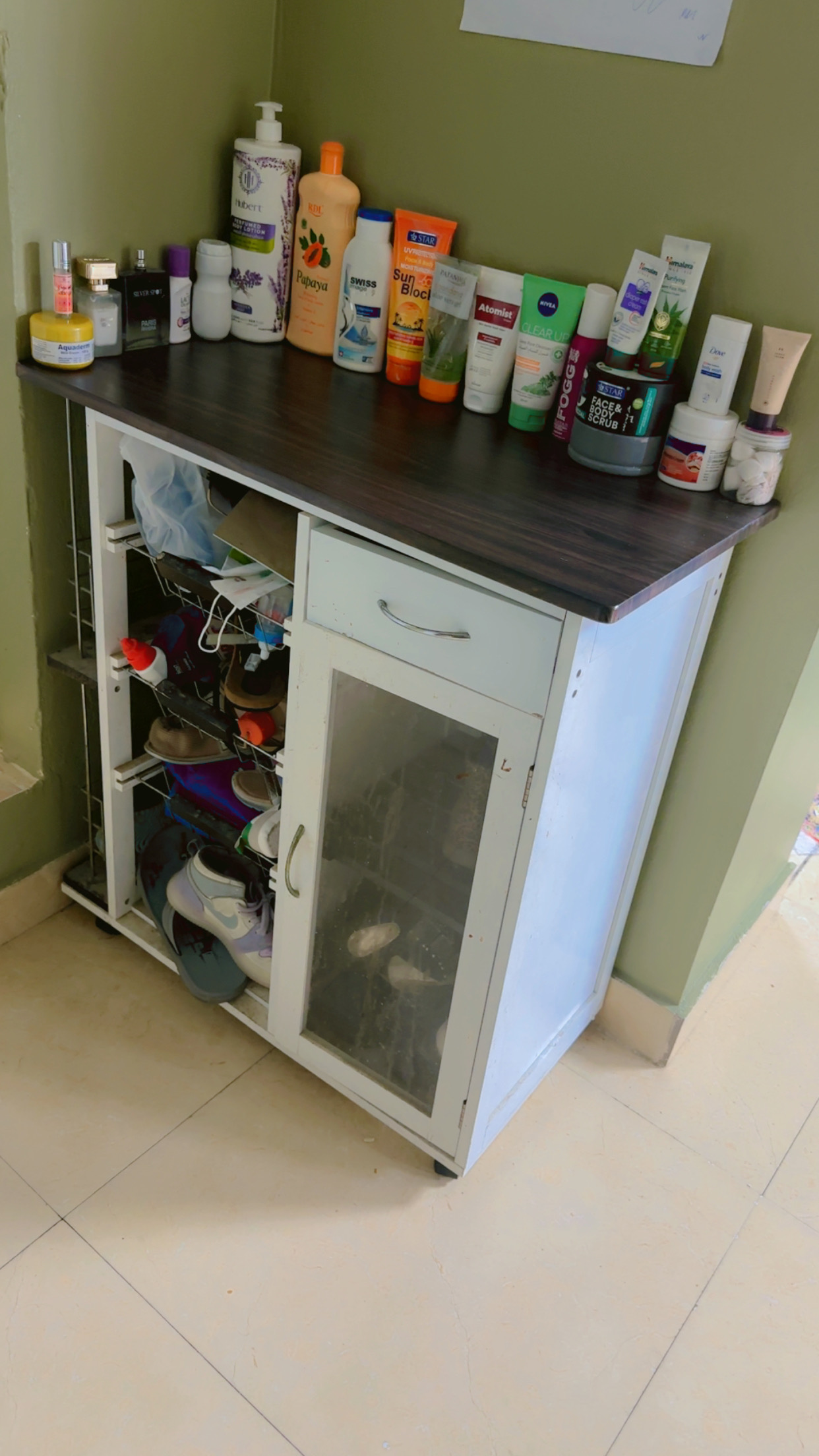 Kitchen cabinets  - Image 4