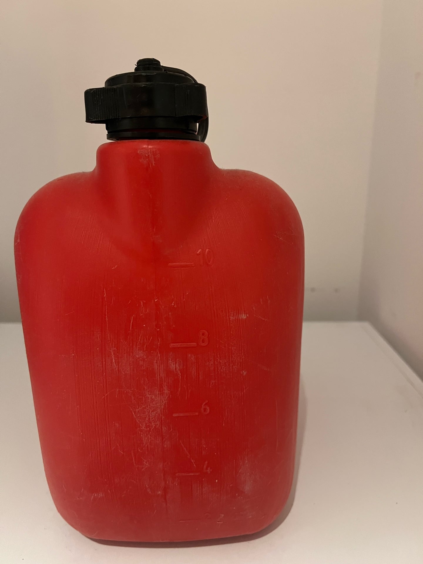 10 litre petrol Jerry can  - Image 4