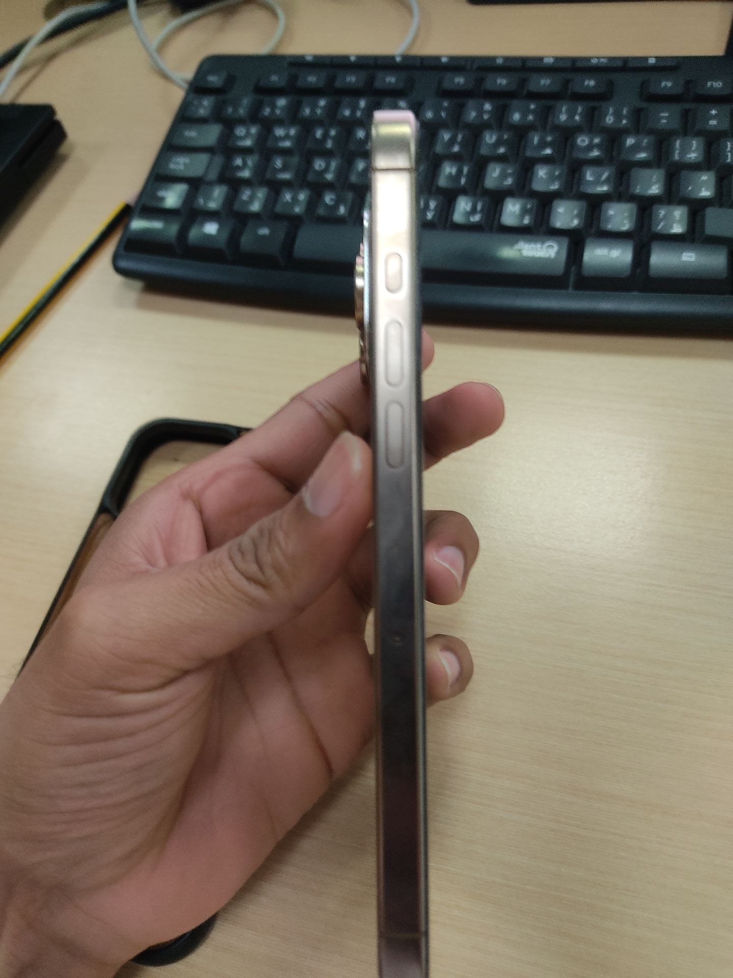 iPhone 16 pro max  - Image 4