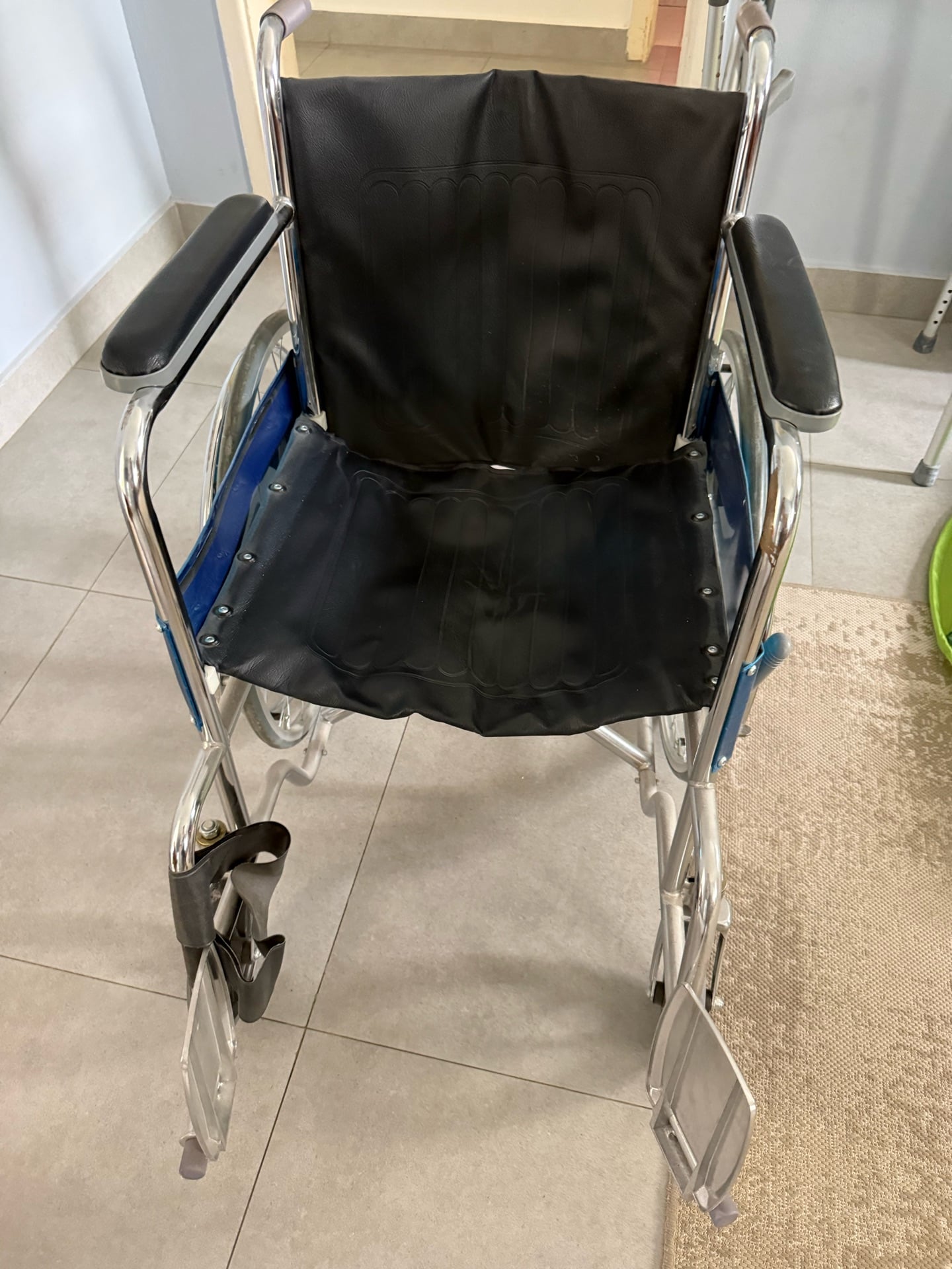 Wheelchair - Image 4