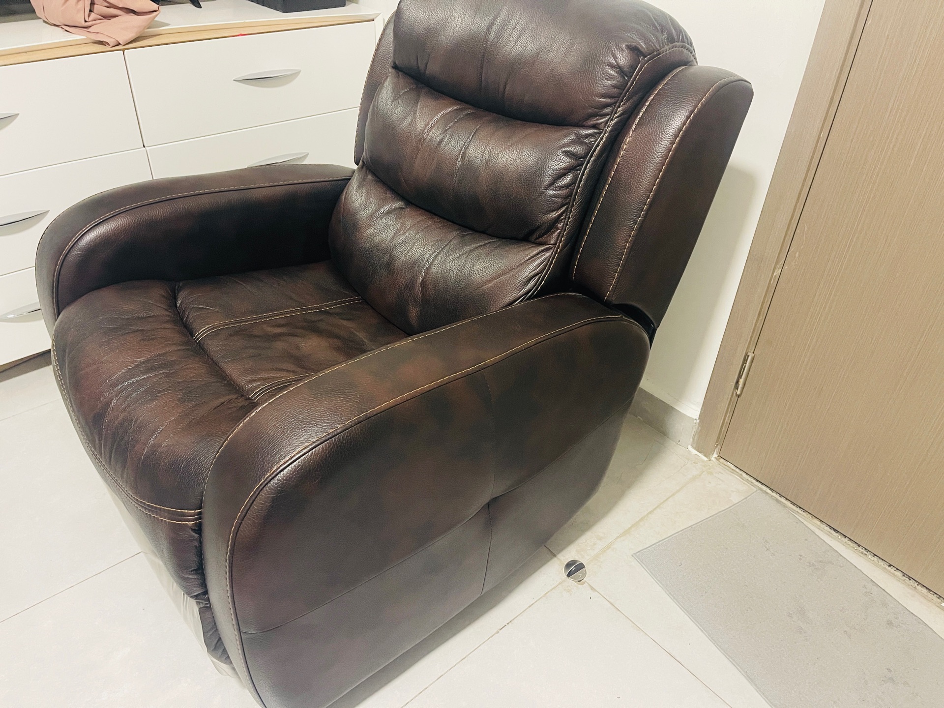 Recliner Sofa - Image 3