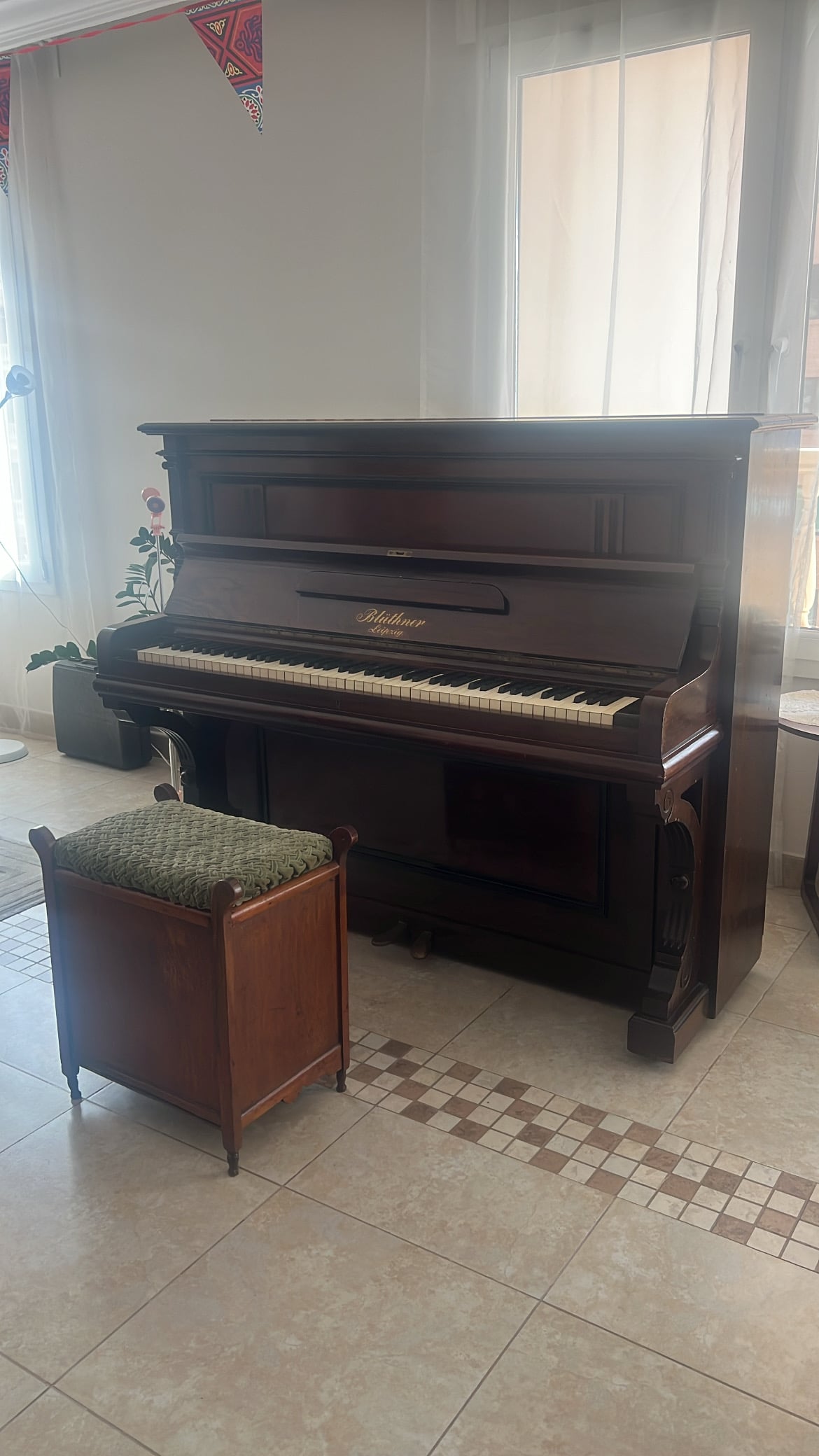 Upright Piano for Sale in Qatar Blüthner  - Image 3