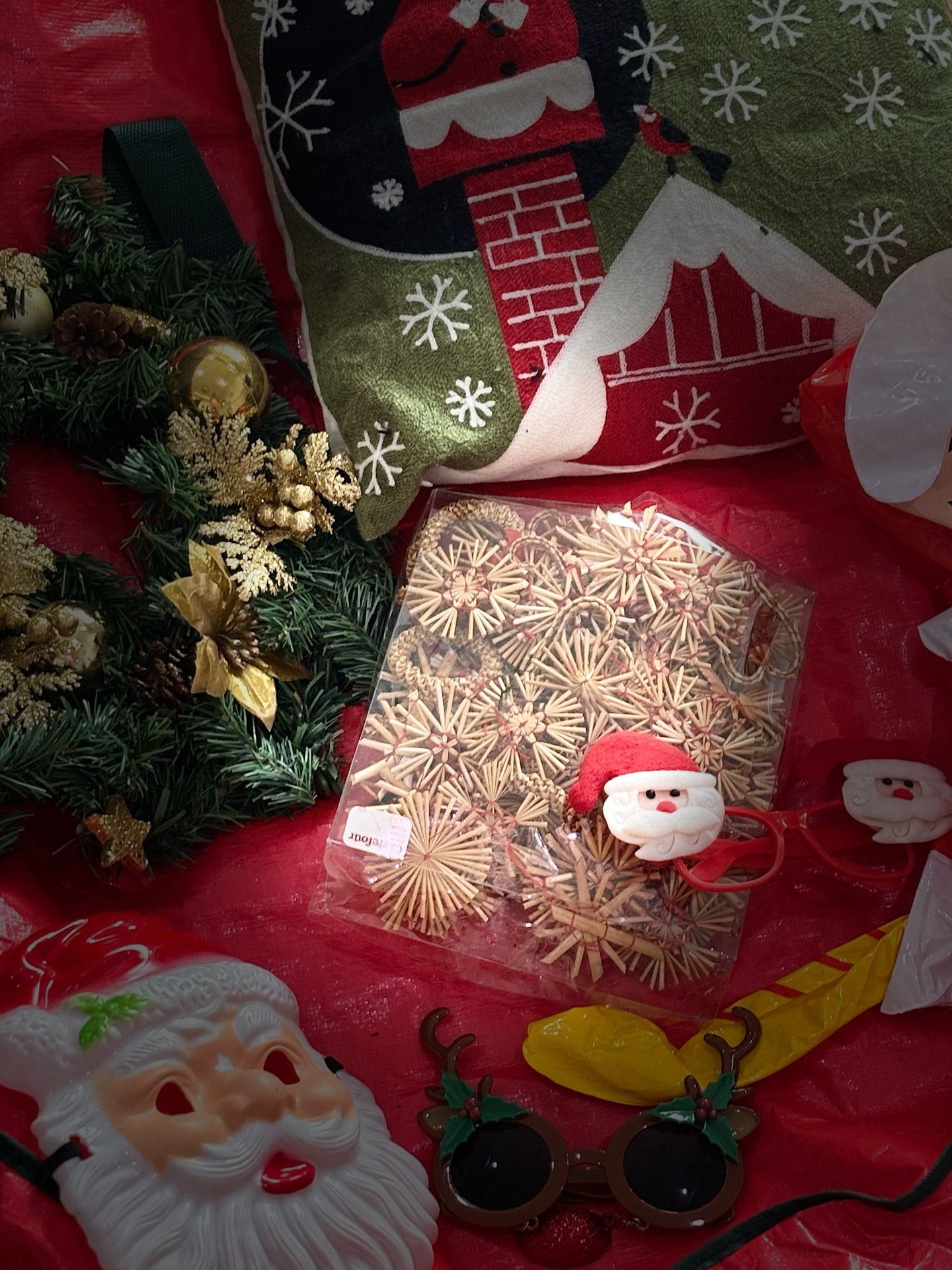 Christmas decorations  - Image 2