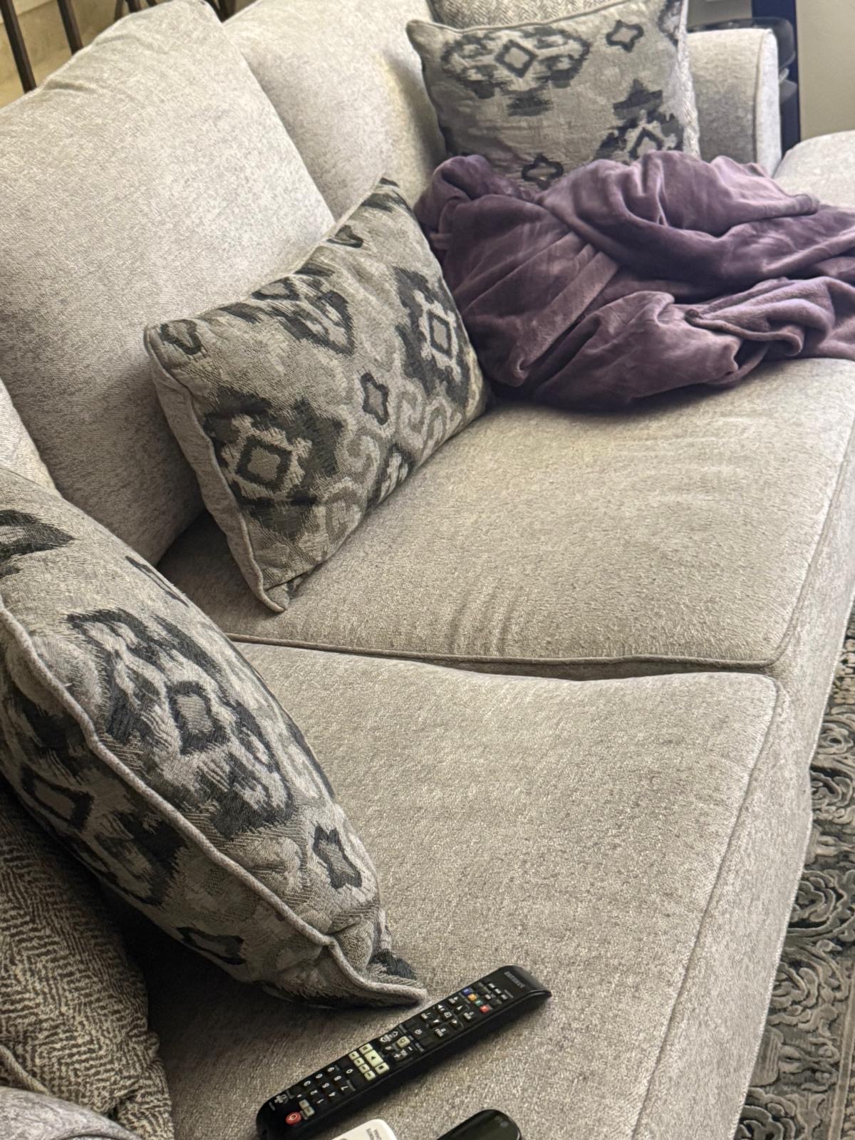 7 seater Sofa Set with coffee table - Image 2