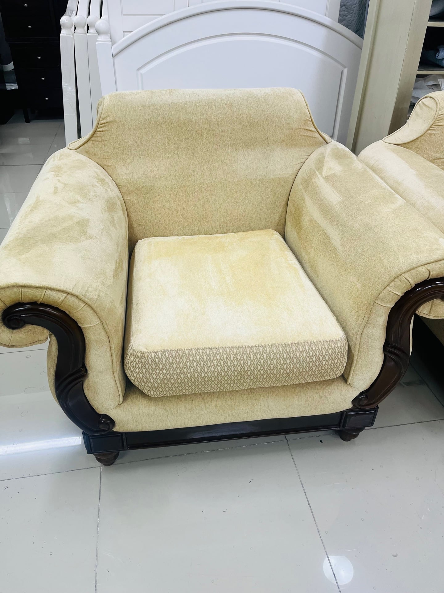 Sofas set for sale - Image 6