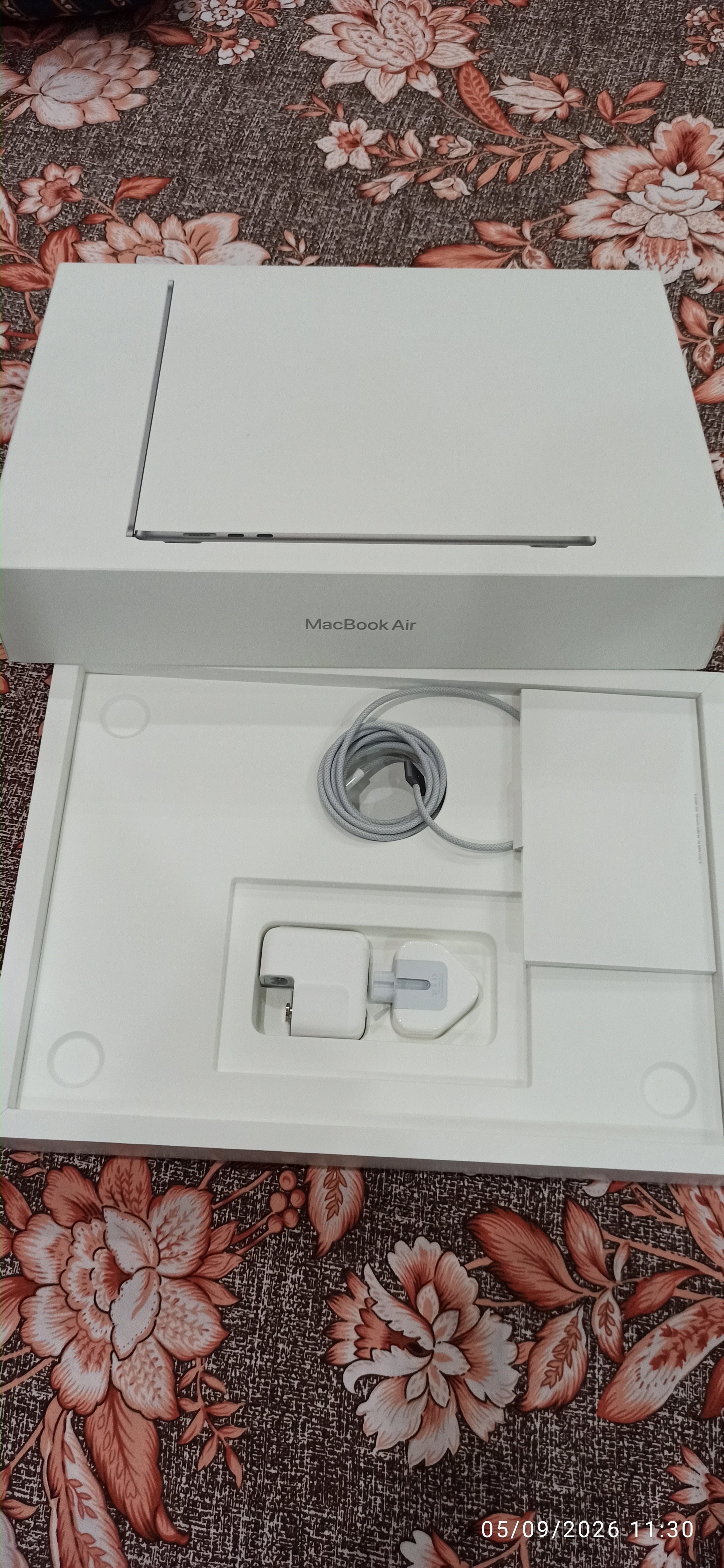 Apple MacBook Air 15 inch / MQKQ3 / Apple M2 Chip (8- Core CPU 10-Core - Image 2