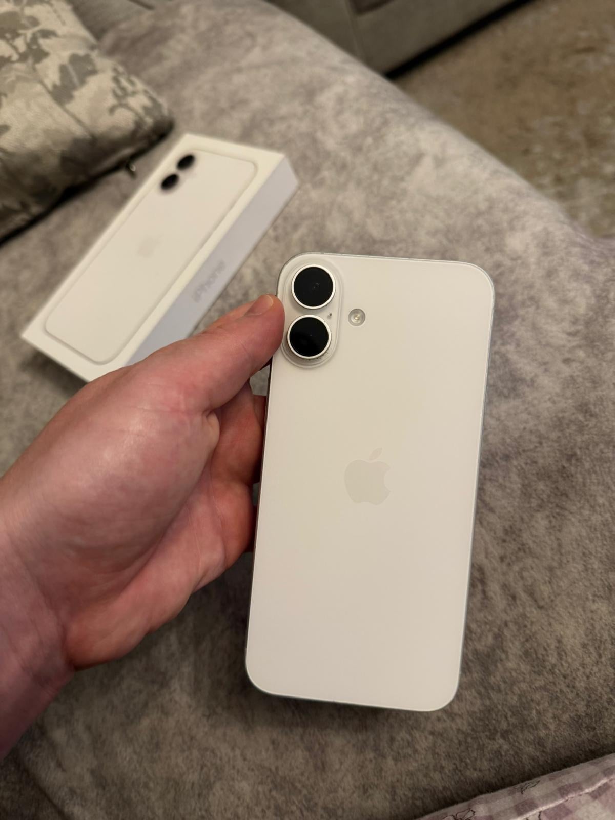 Iphone 16 plus for sale - Image 4
