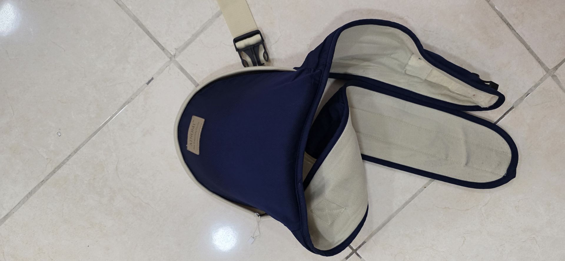 Hip seat  - Image 4