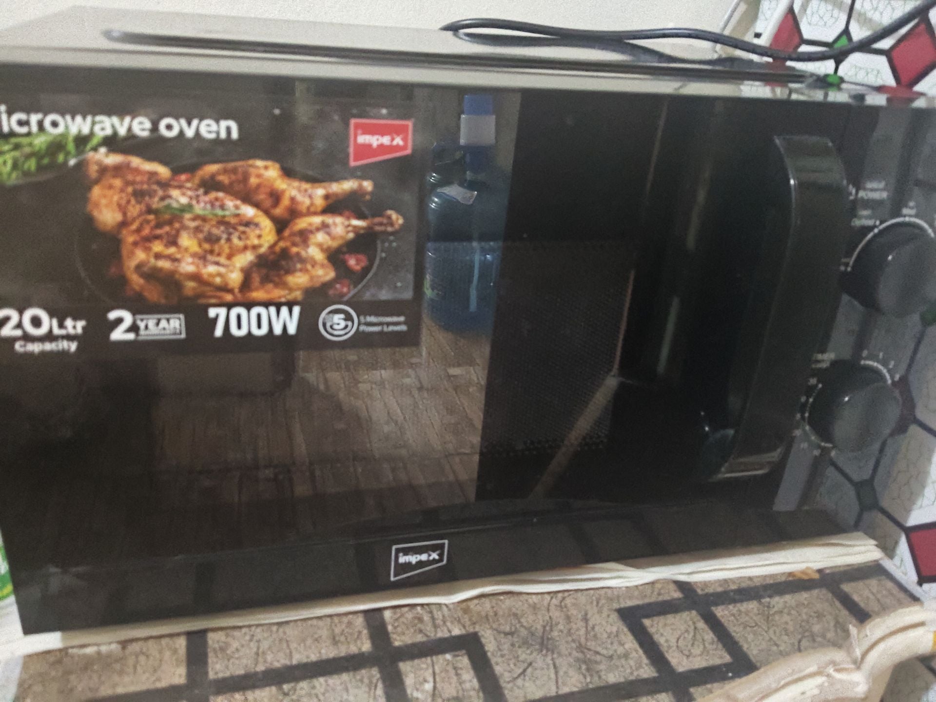3 Items for 500 QAR ( OVEN, TV and Air Fryer) - Image 6