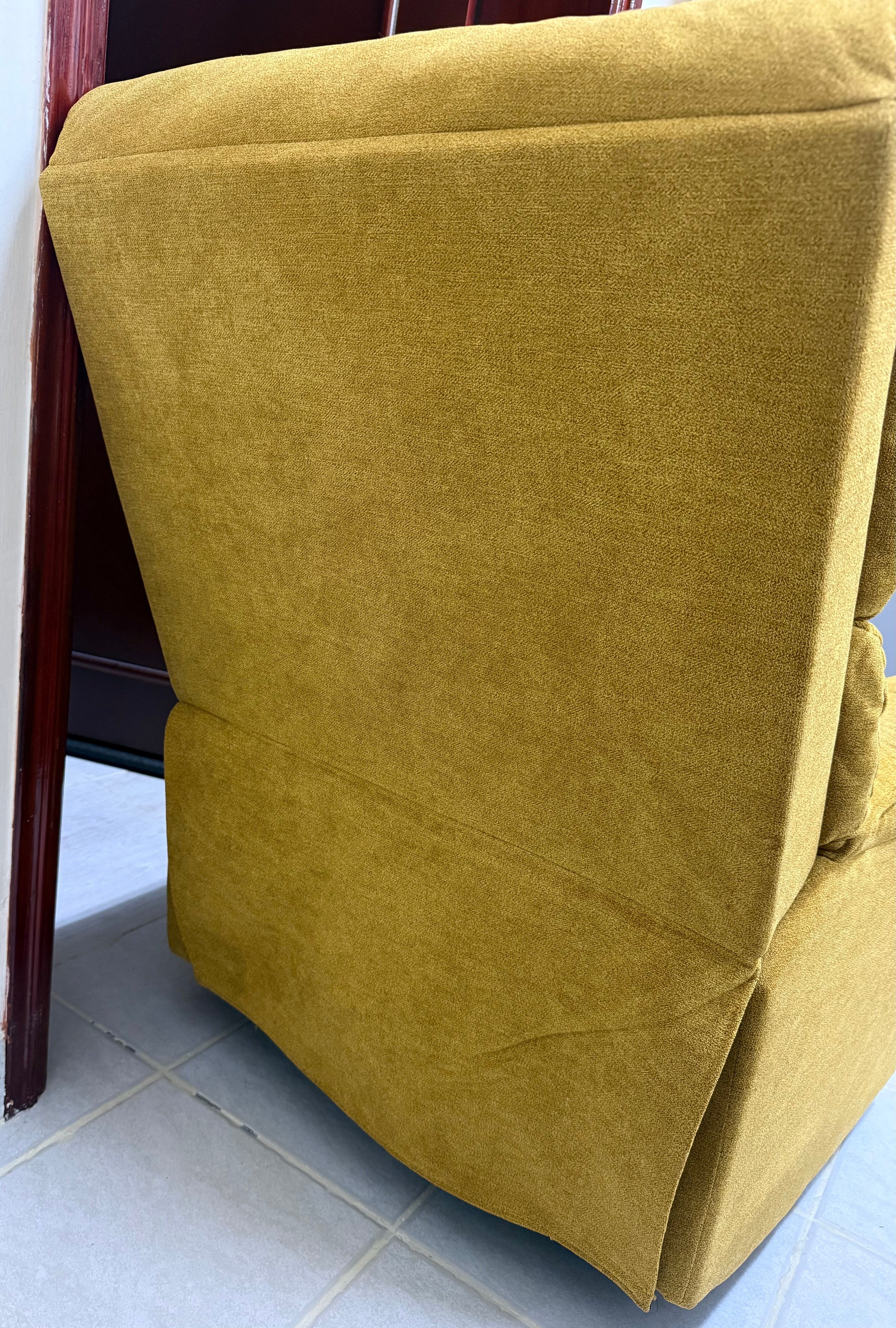 Recliner Chair in Mint Condition  - Image 5