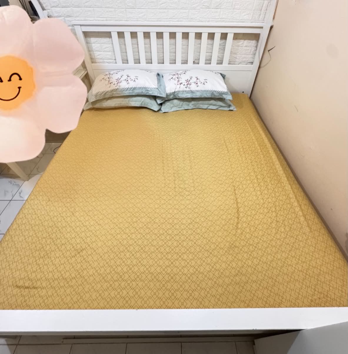 Relocation- Selling Furniture all for QR.800 Last Price - Image 1