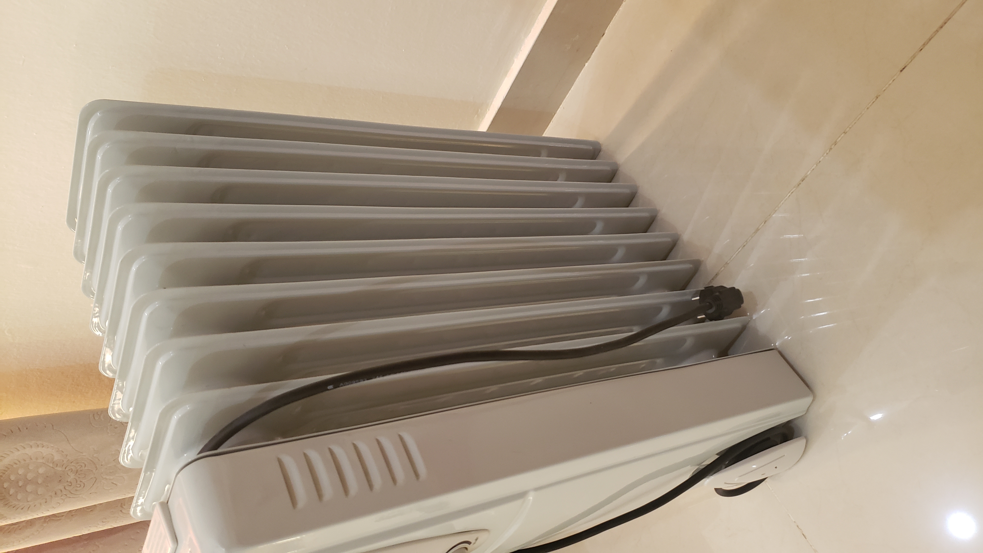 SONASHI France Oil Heater - Image 1