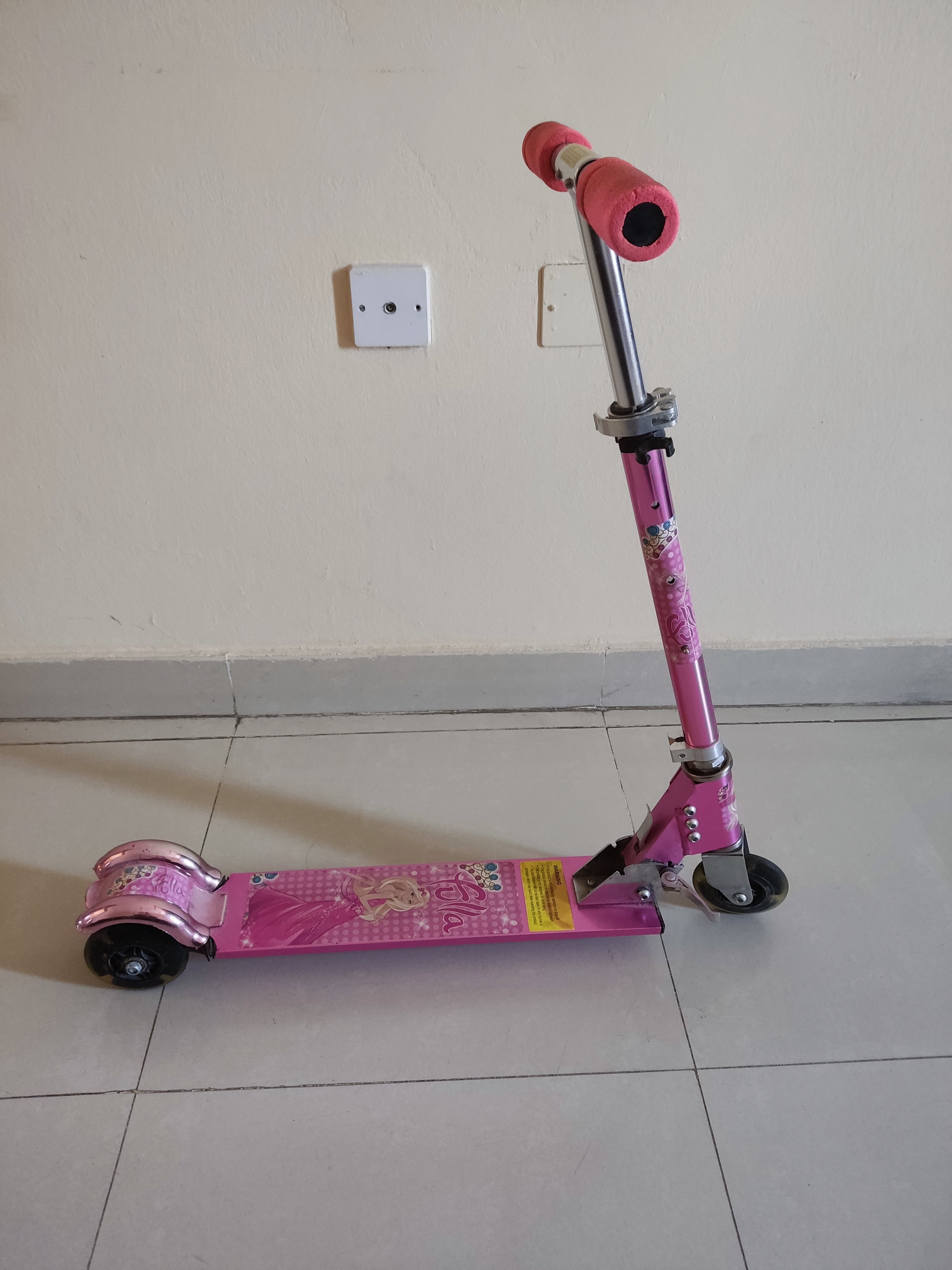 Girls Scooty - Image 1