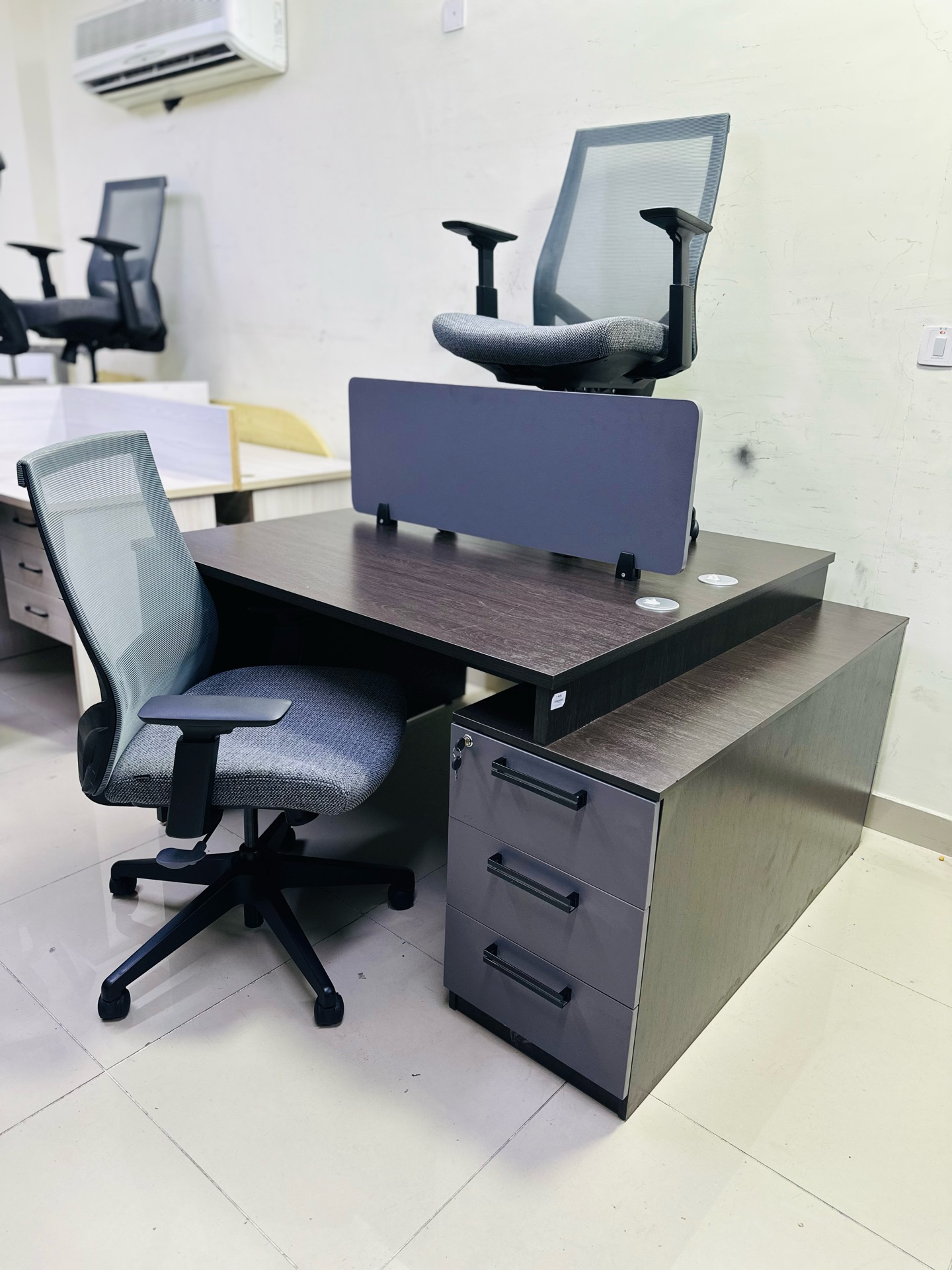Used Office furniture for Sell Call — 33087737 - Image 8