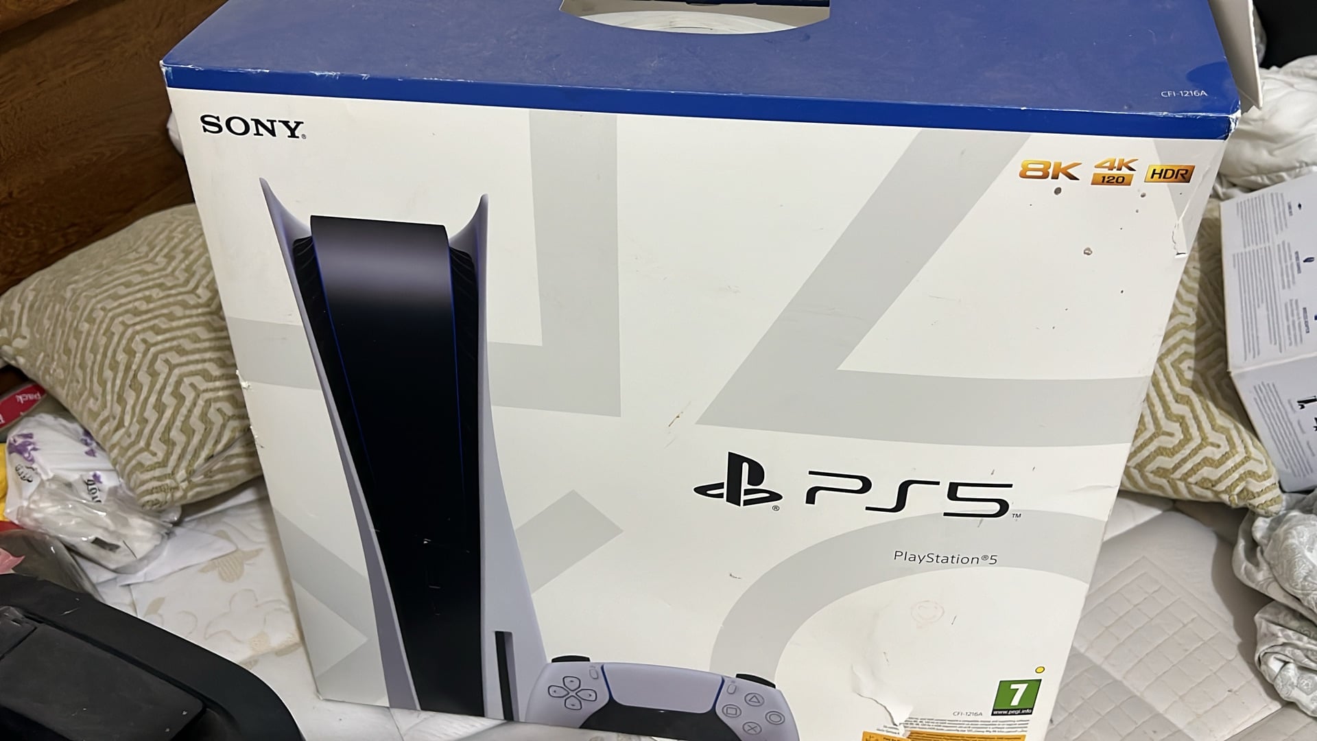 PS5 Console, 2 Controllers, 2 Headphones and 2 Cds - Image 4