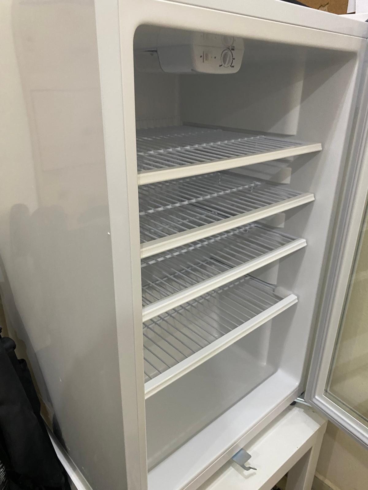 Chiller - Slightly used  - Image 3