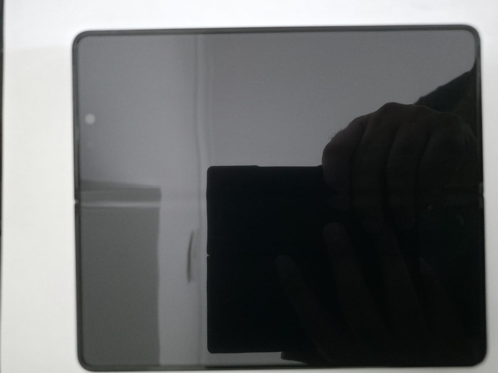 Samsung Fold 5 (512 GB) - Image 3